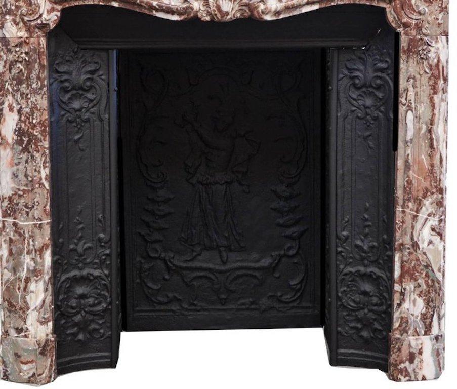 Hand-Carved 18th Century Louis XV Parisian Marble Fireplace Mantelpiece and Interior For Sale