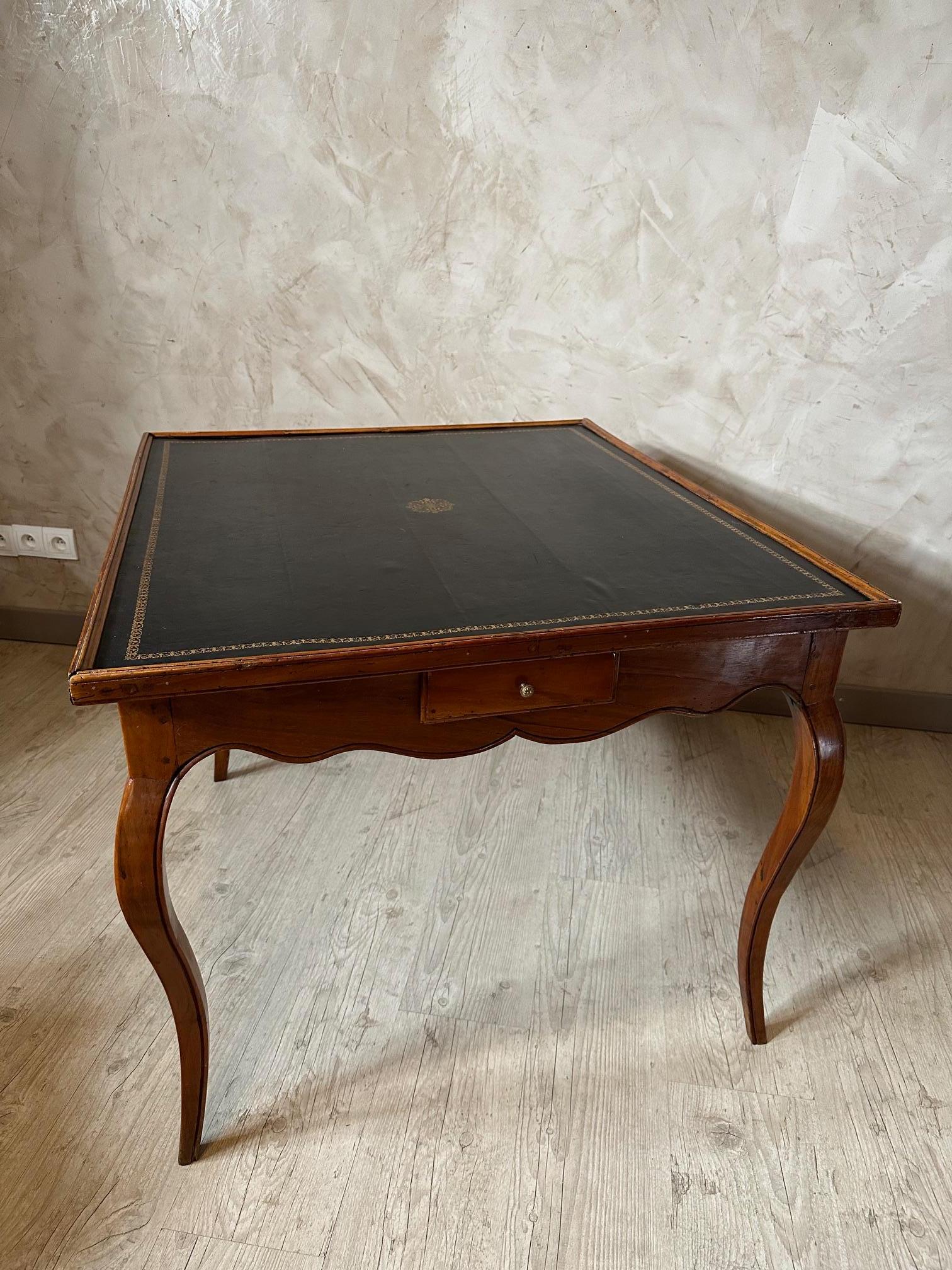 18th Century and Earlier 18th century louis XV Period Playing Table with Four Chairs  For Sale