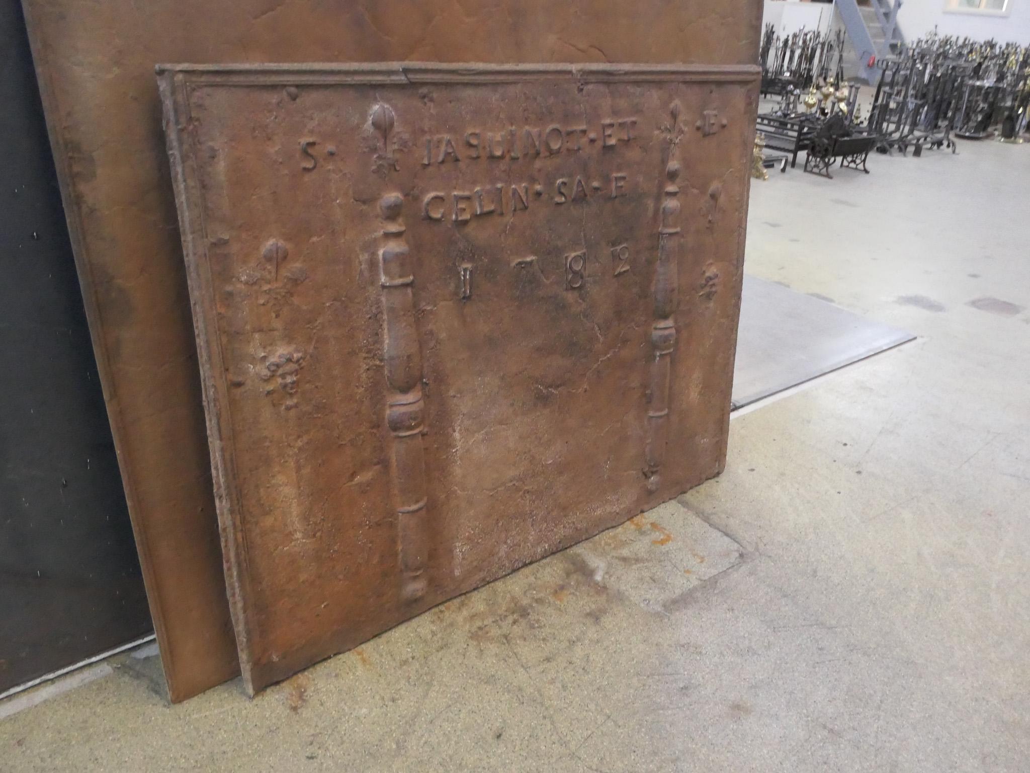 Iron 18th Century Louis XV 'Pillars with Fleurs de Lys' Fireback / Backsplash For Sale