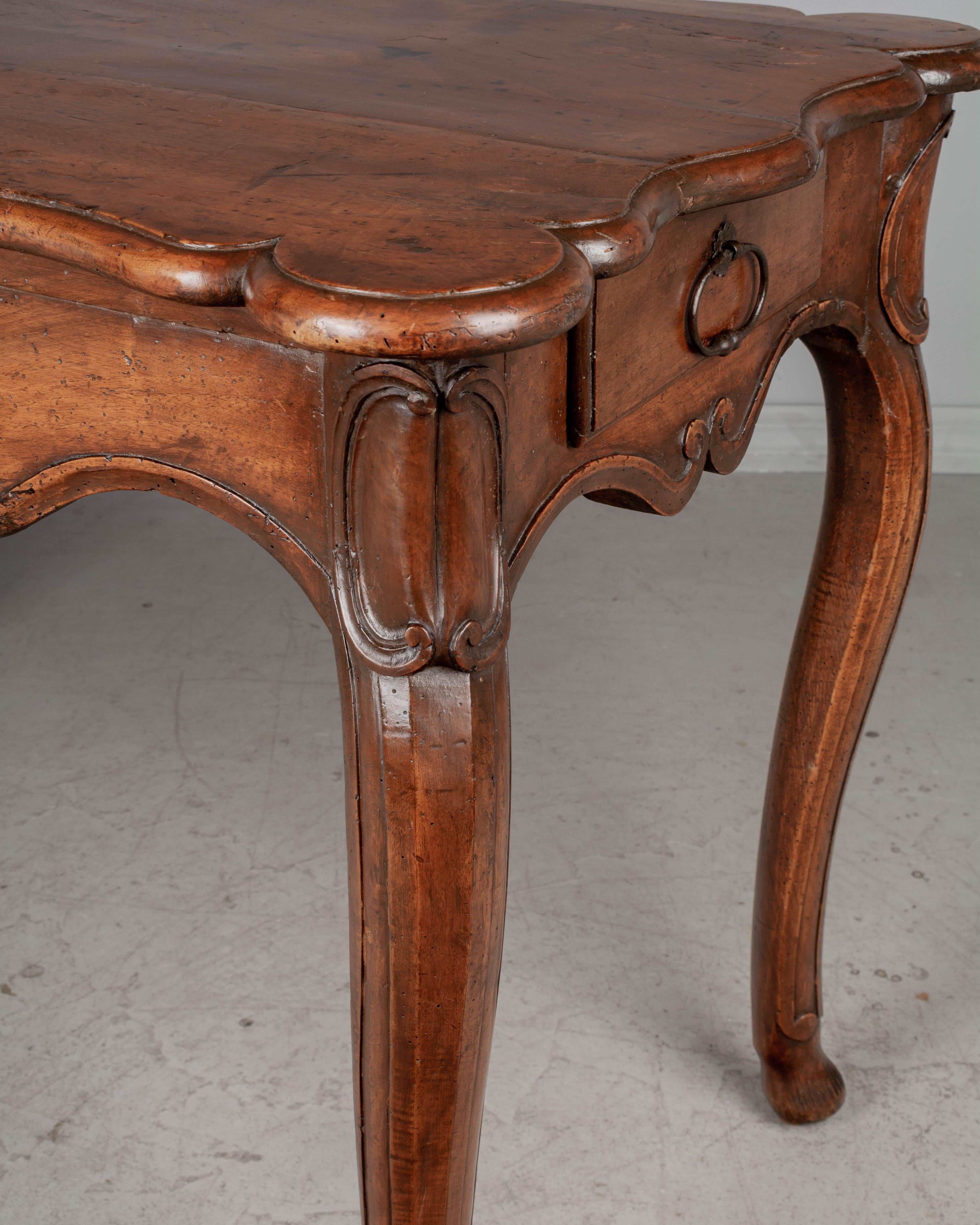 18th Century, Louis XV Provencal Center Table For Sale 6