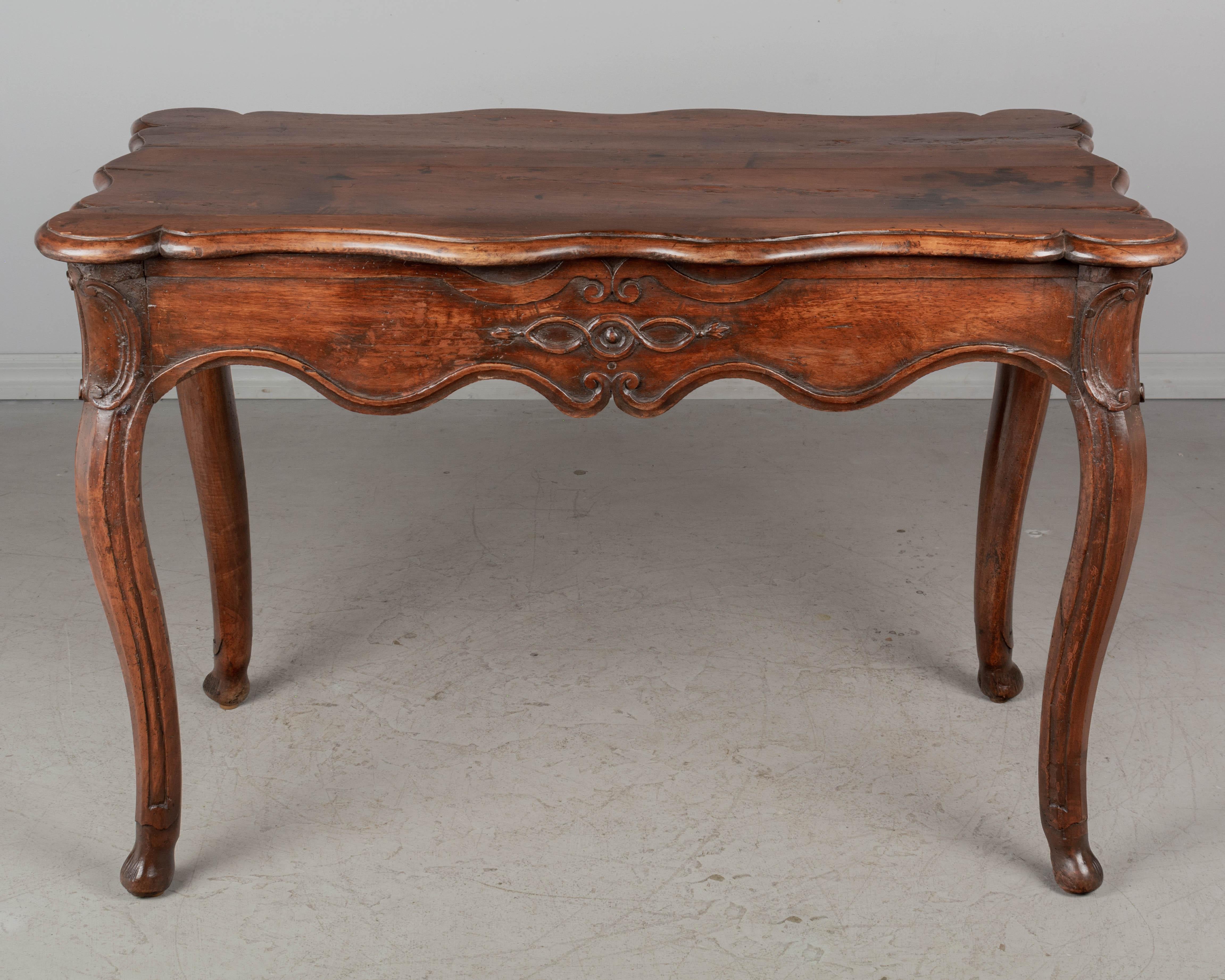 18th Century and Earlier 18th Century, Louis XV Provencal Center Table For Sale
