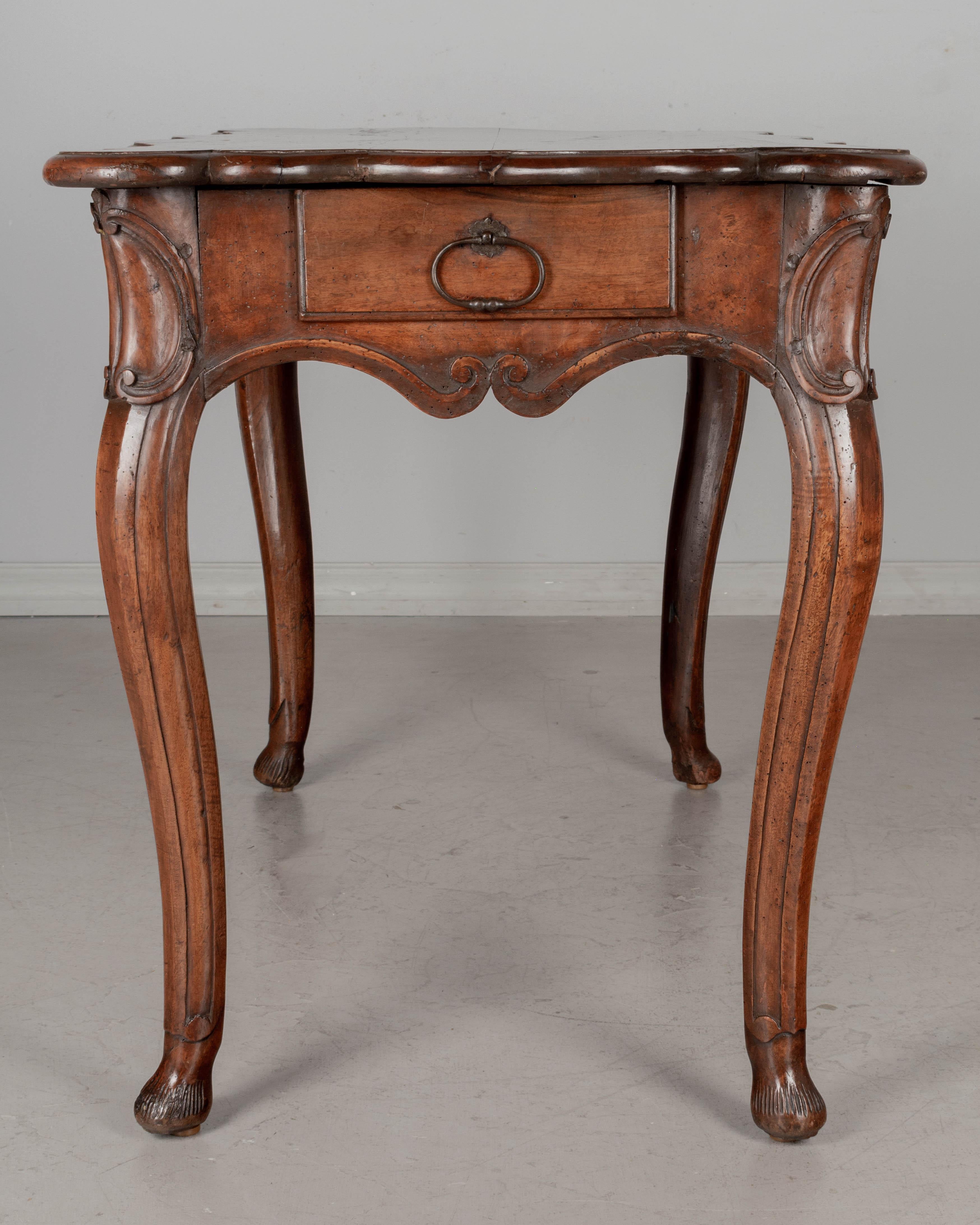 18th Century, Louis XV Provencal Center Table For Sale 1