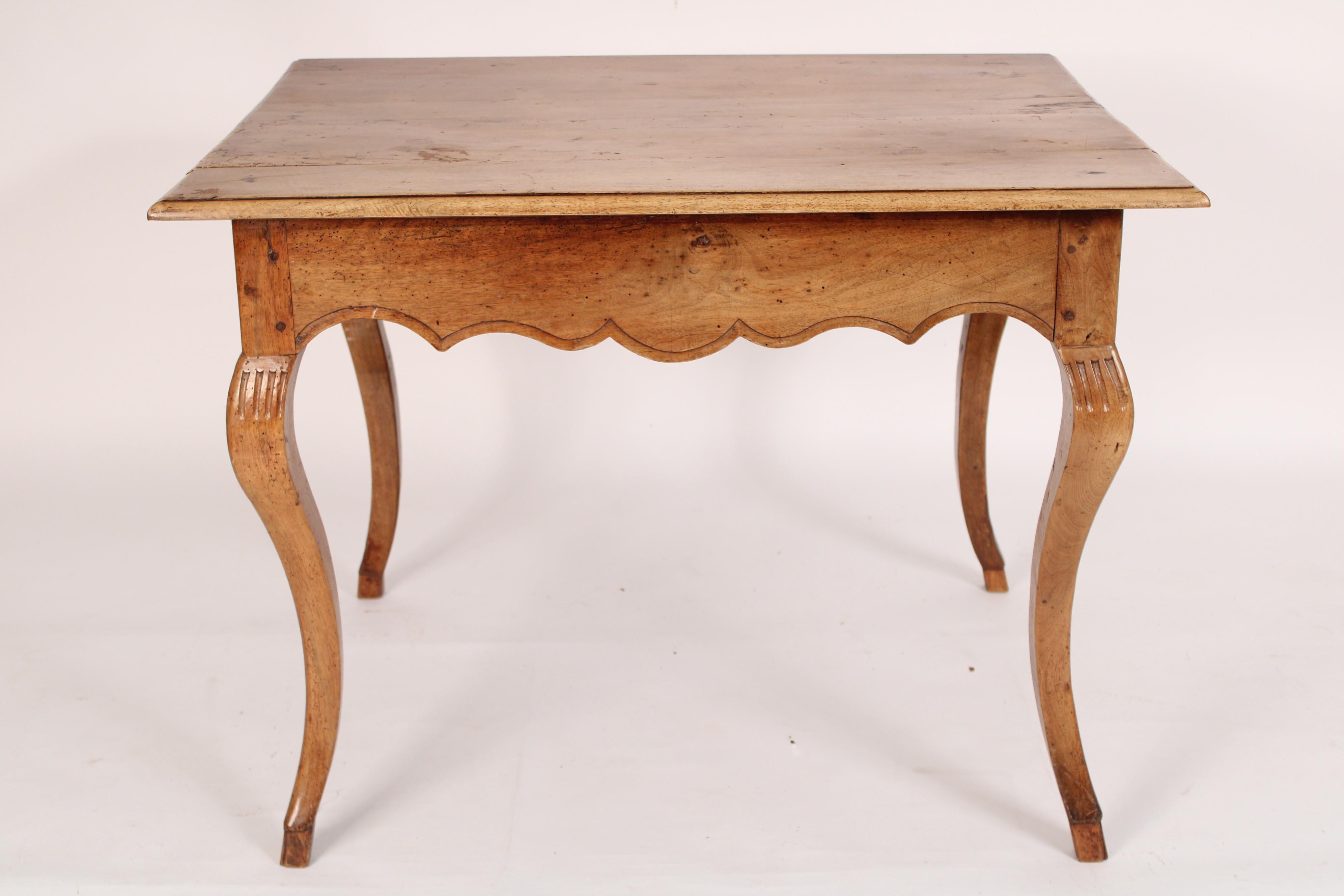 18th Century and Earlier 18th Century Louis XV Provincial Writing / Occasional Table For Sale