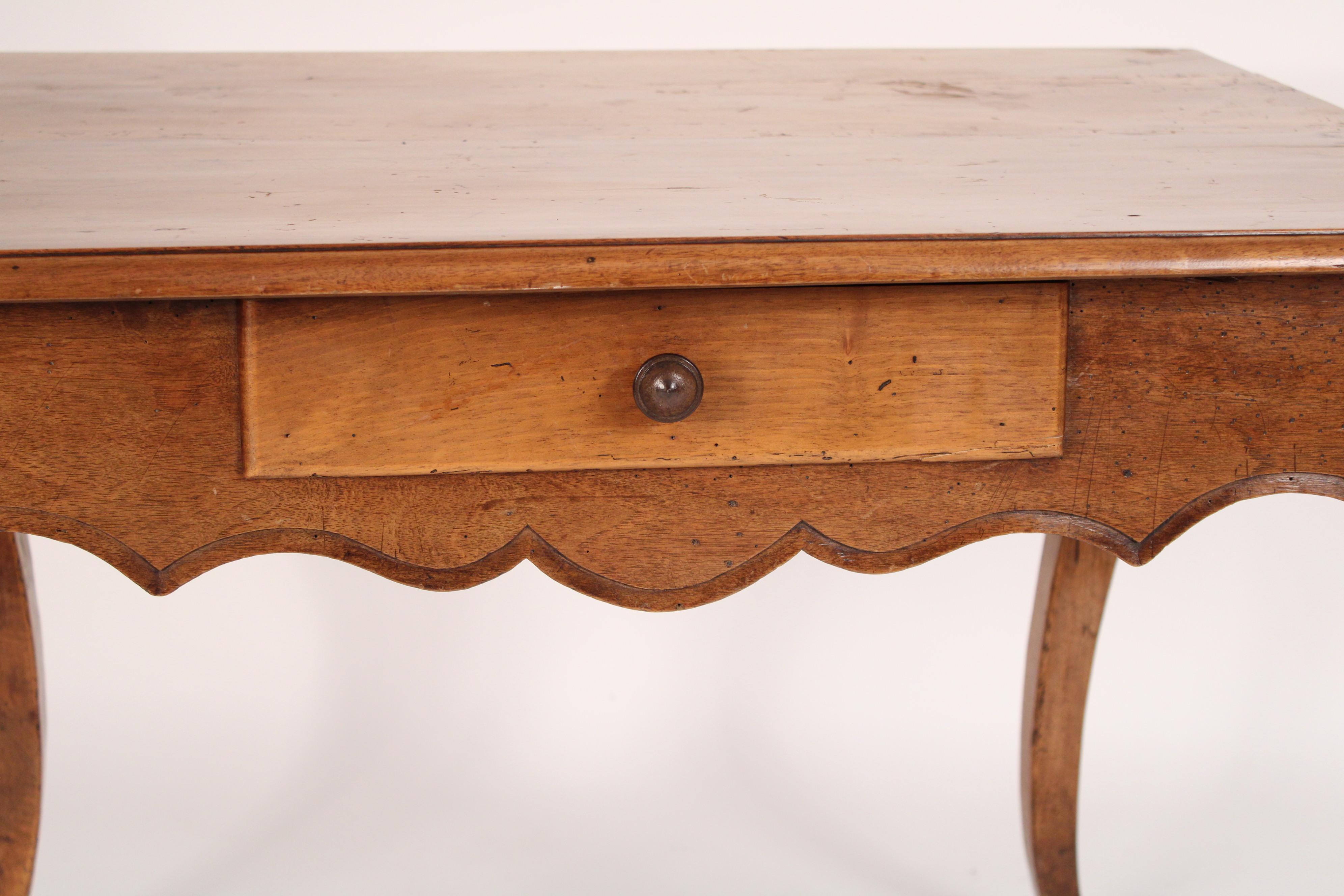 18th Century Louis XV Provincial Writing / Occasional Table For Sale 1