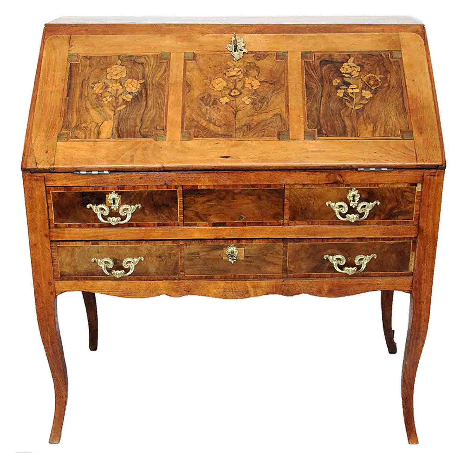 18th Century Louis XV Slant Front Desk in Veneer Wood with Floral Decor For Sale
