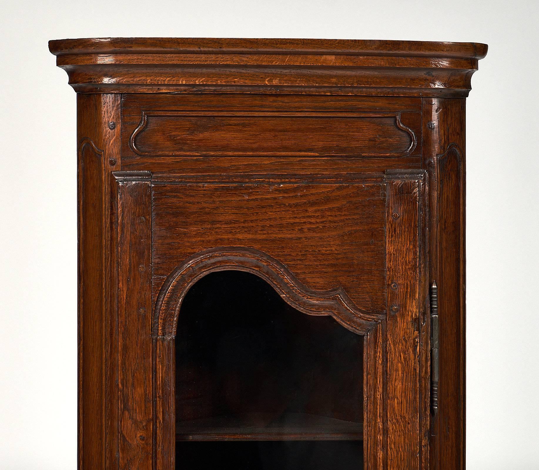 18th Century Louis XV Style Corner Cabinet In Good Condition In Austin, TX