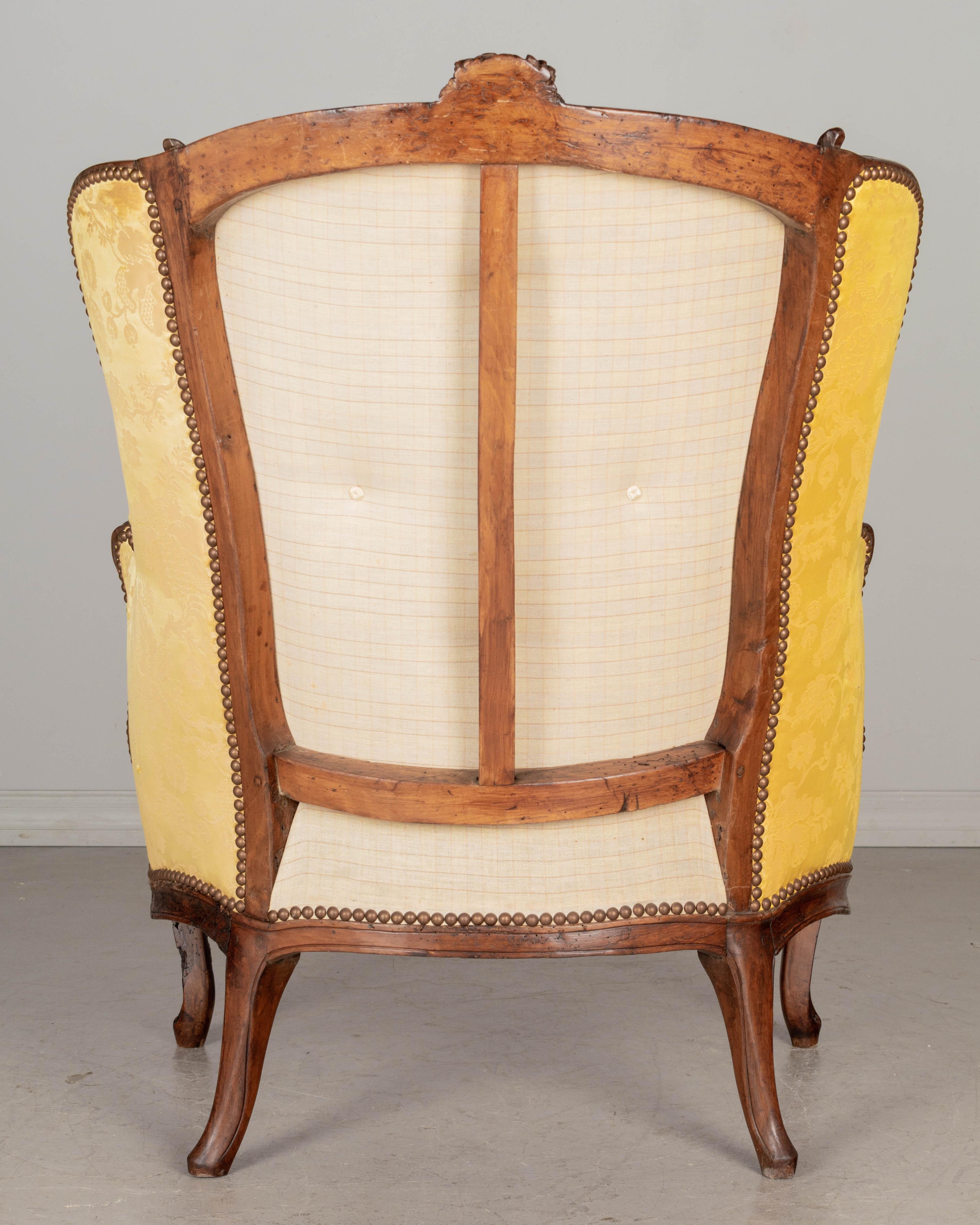 18th Century Louis XV Style French Bergère, or Armchair For Sale 3