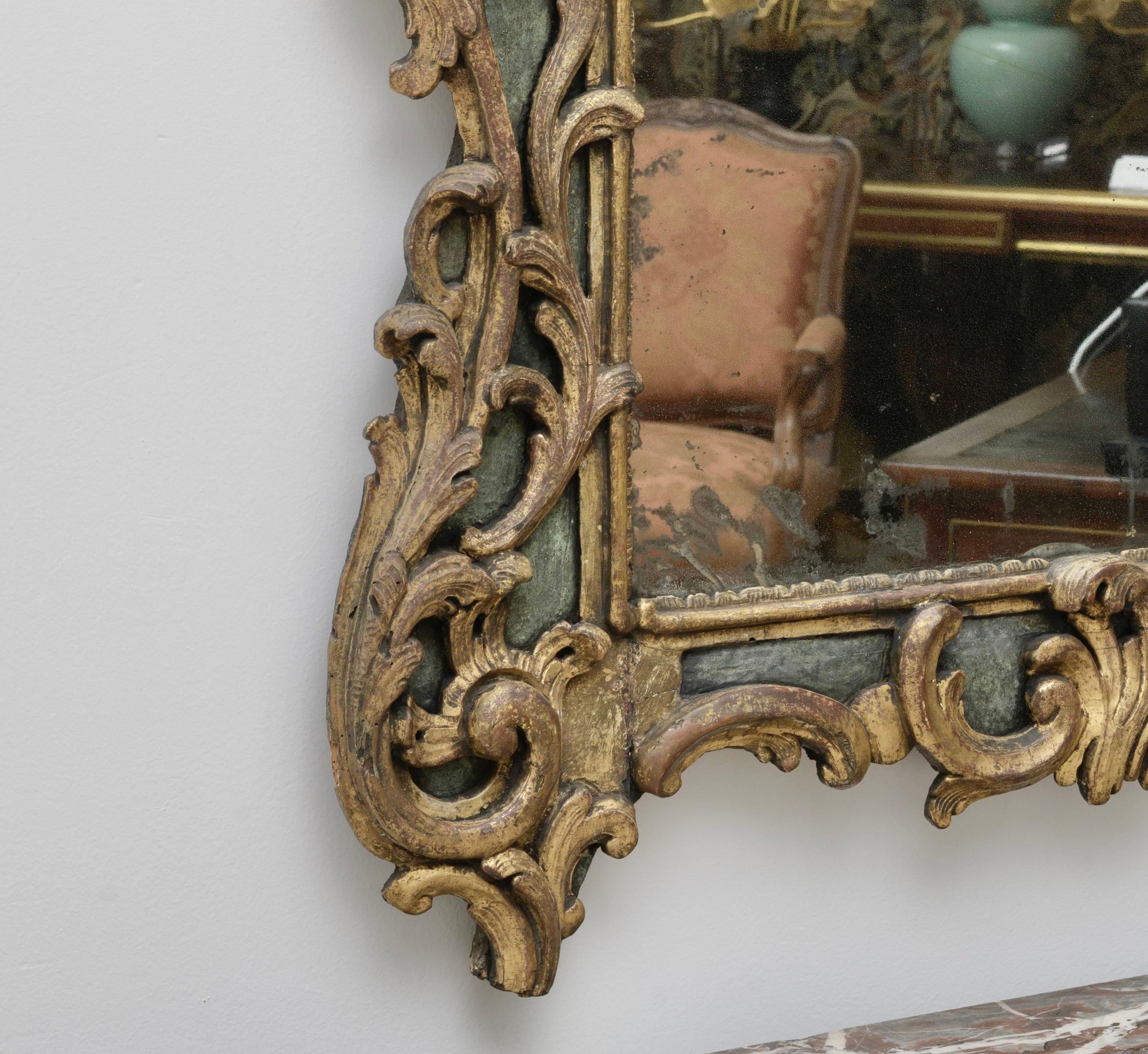 Verre mercuré Miroir italien doré du 18ème siècle, verre d'origine, CA. 1740