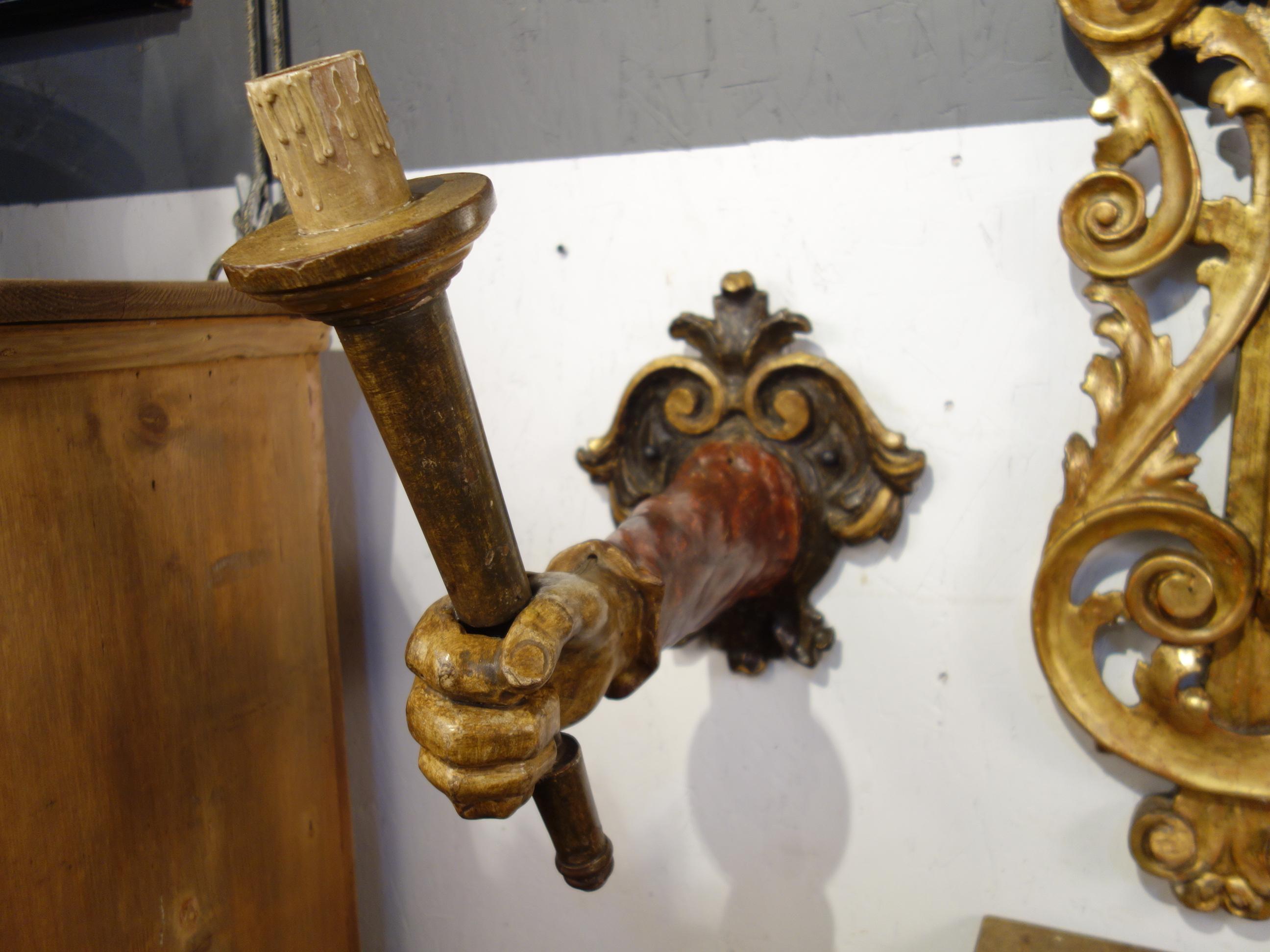 18th Century Louis XV Venetian Painted Wood Torch Sconces with Gilt circa 1750 For Sale 7