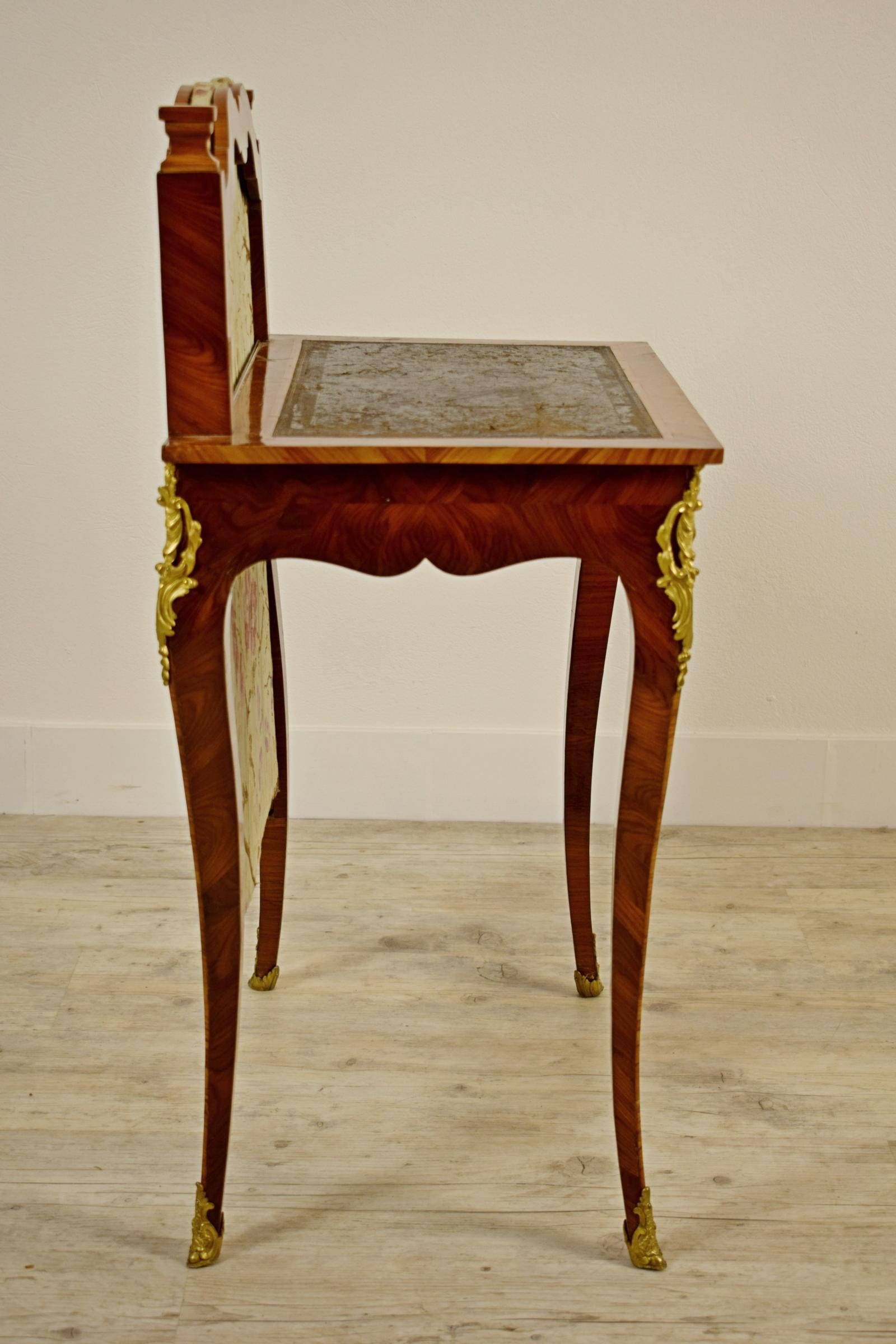 18th Century Louis XV Wood French Writing Table For Sale 6