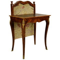 Table à écrire française en bois Louis XV du XVIIIe siècle