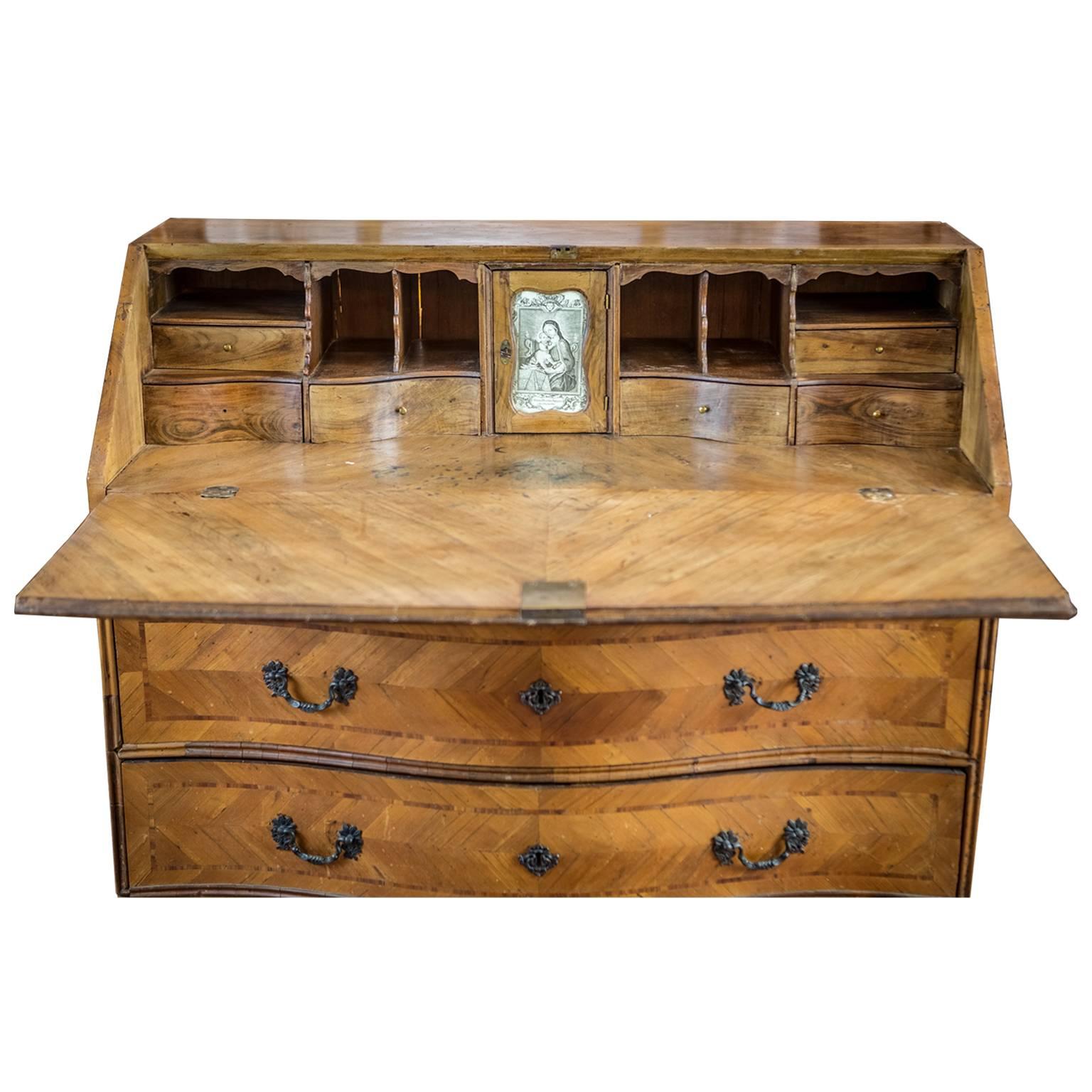 18th Century Louis XV Walnut Bureau Italian Genoese Drop-Front Desk For Sale 15