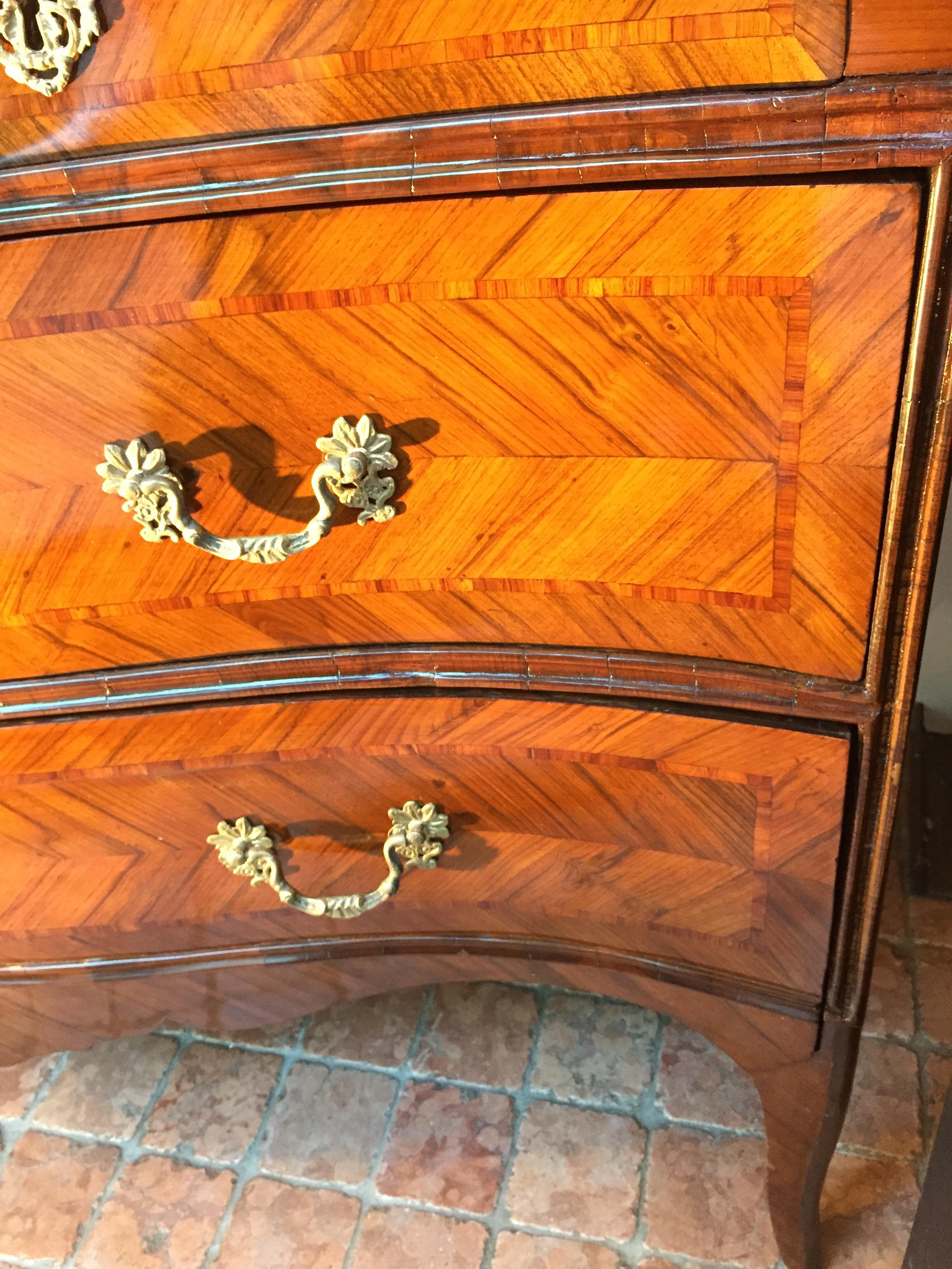 18th Century Louis XV Walnut Bureau Italian Genoese Drop-Front Desk For Sale 5