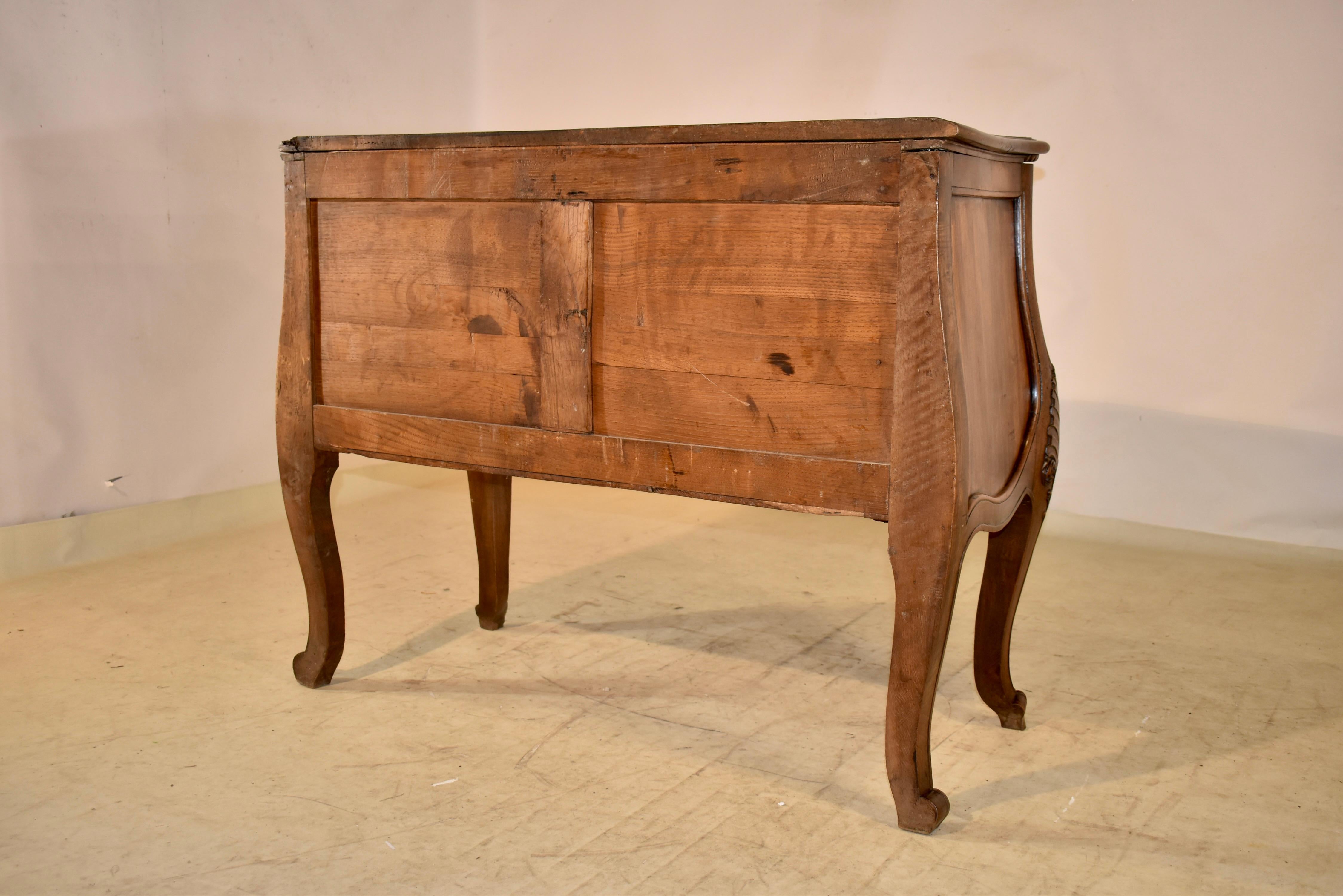 18th Century Louis XV Walnut Commode For Sale 9