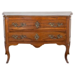 Commodes and Chests of Drawers