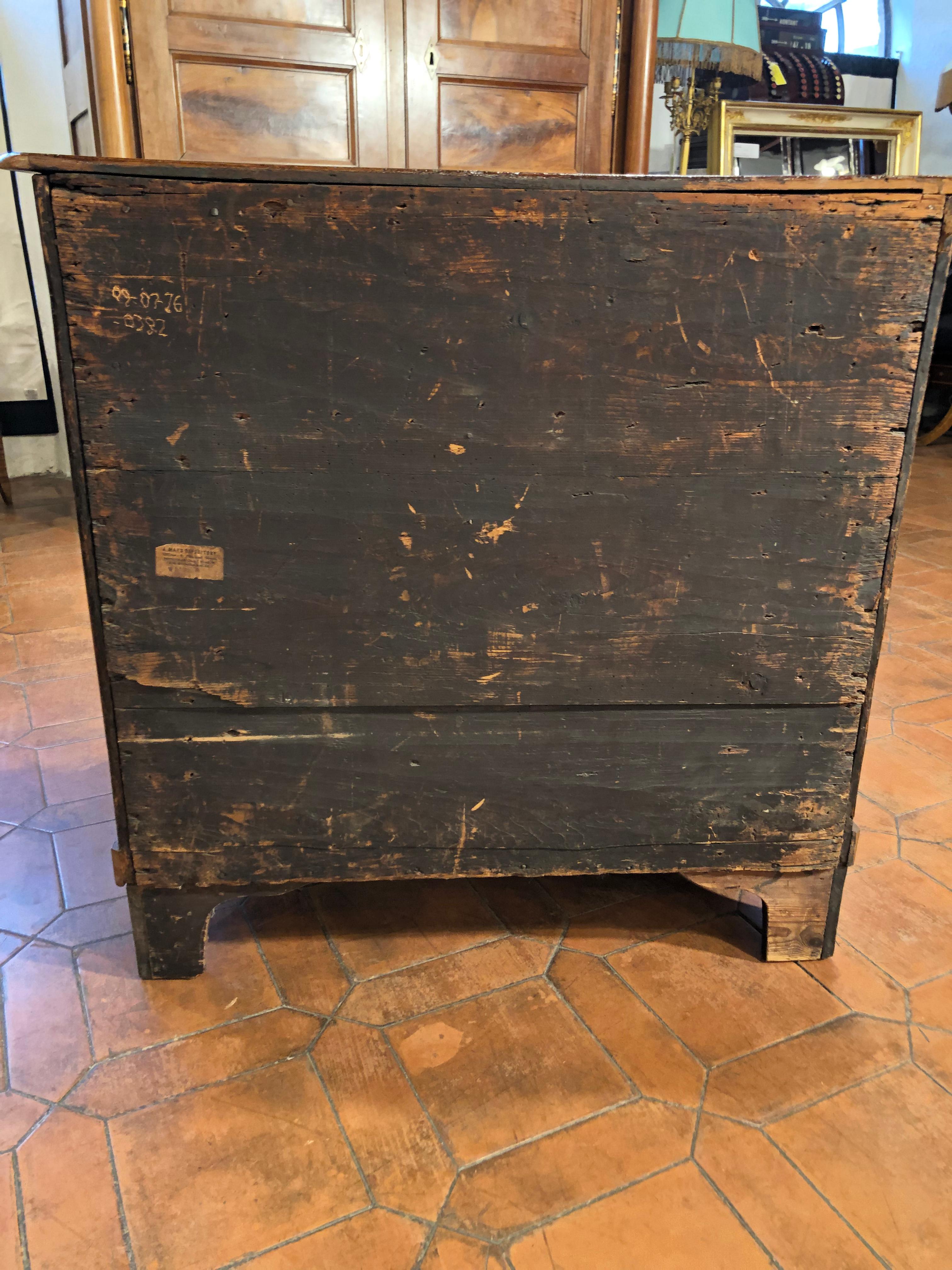 18th Century Louis XV Walnut Inlaid  Ducth Chest of Drawers, 1770s 2