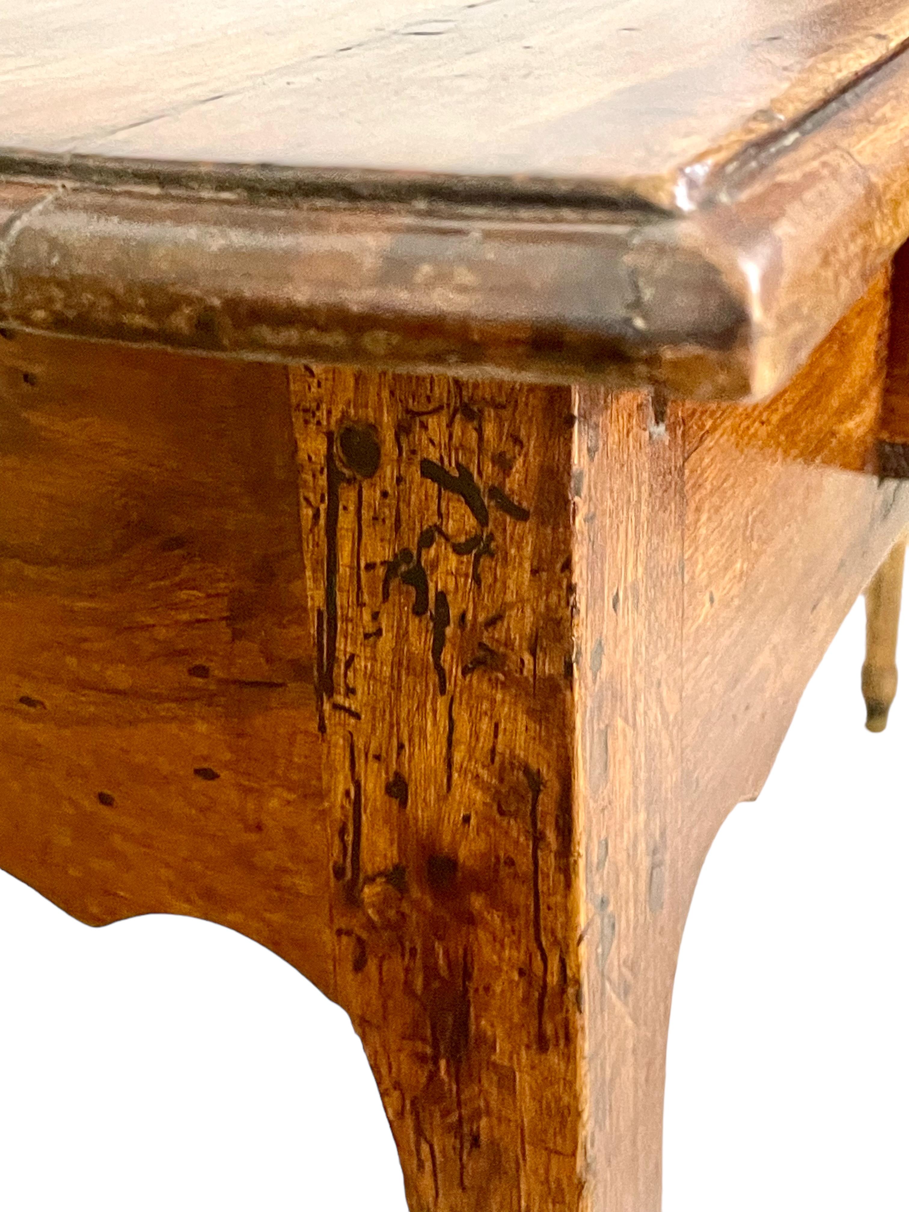 18th Century Louis XV Walnut Table or Ladies Desk For Sale 4