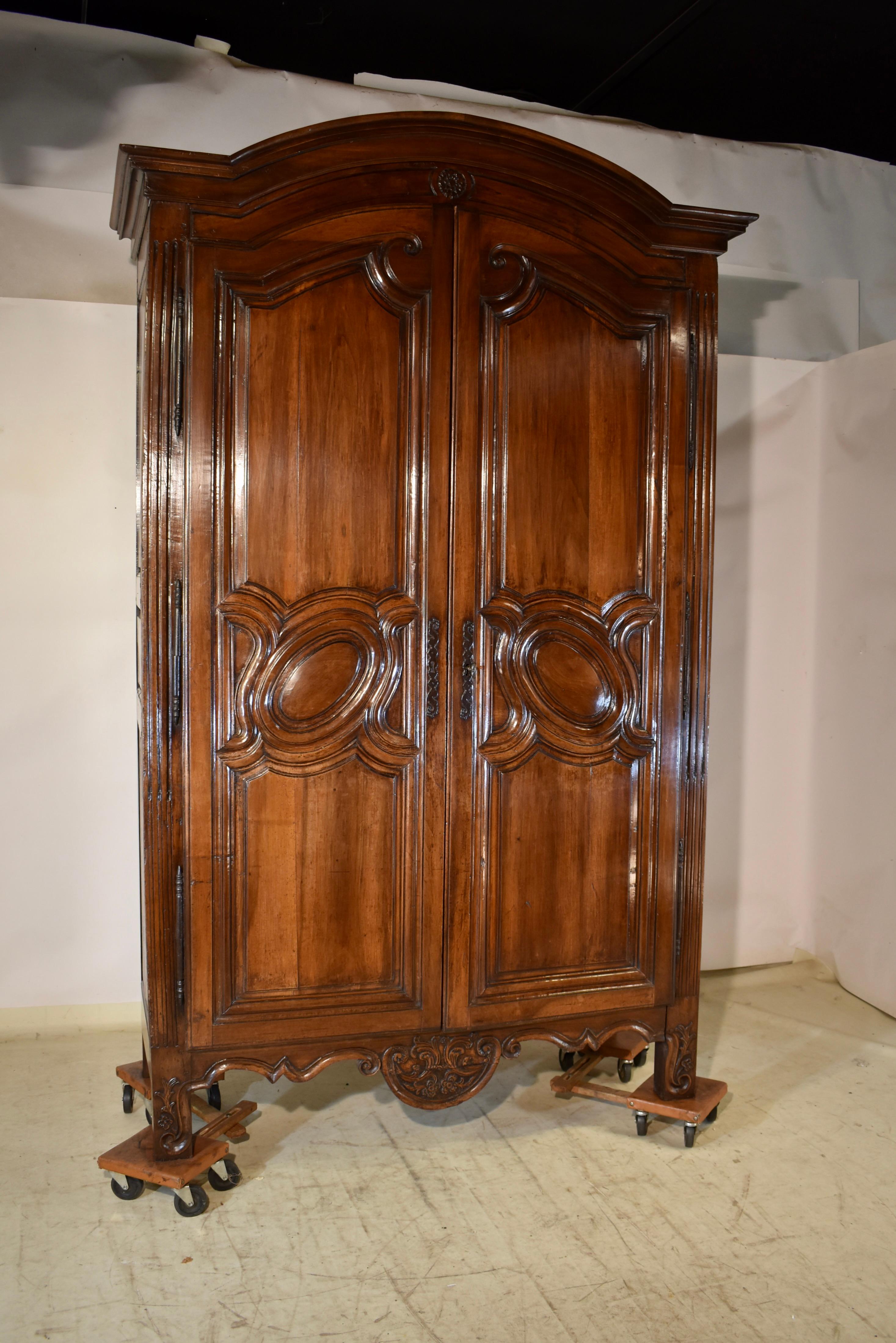 18th Century Louis XVI Armoire For Sale 9