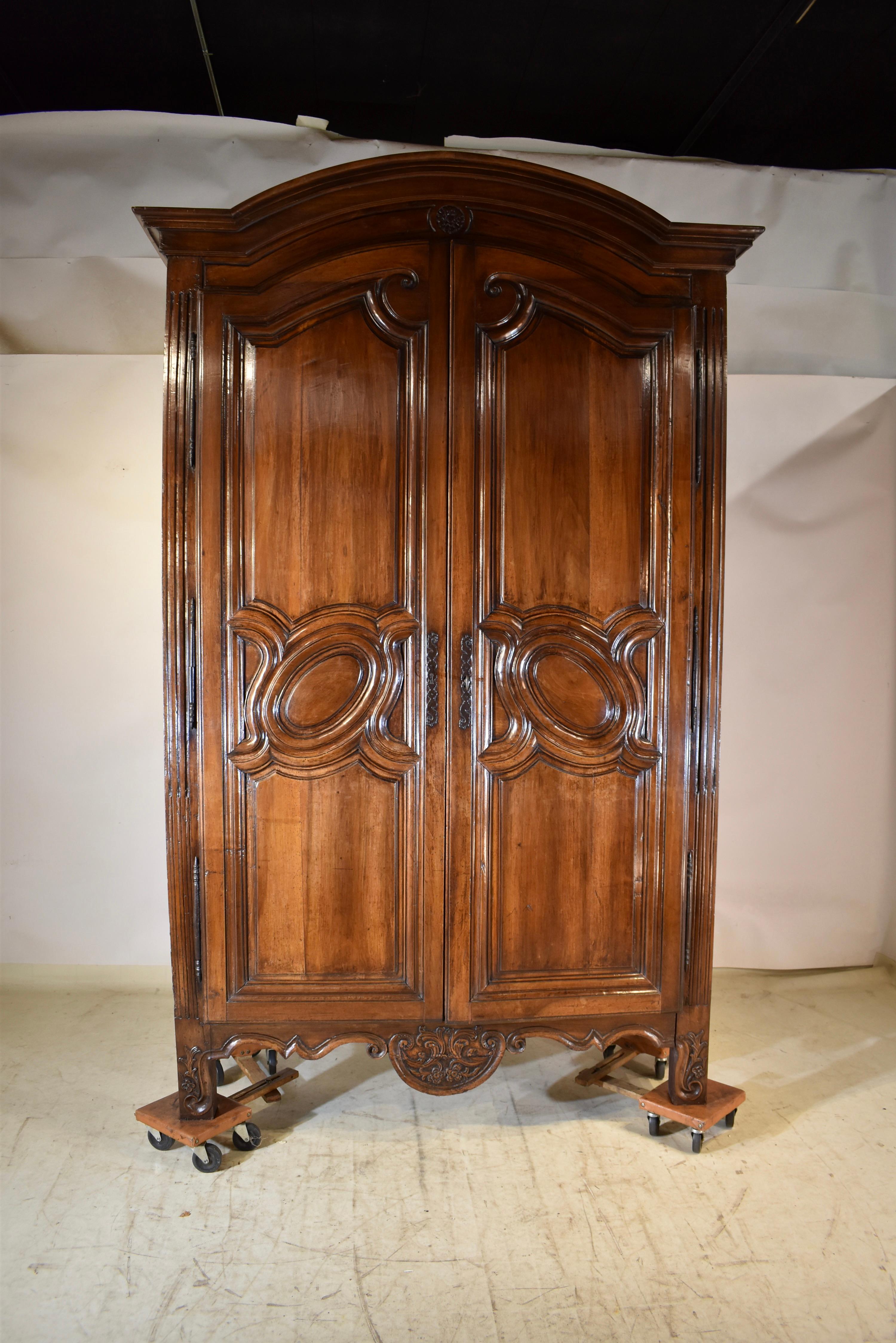 18th Century Louis XVI Armoire For Sale 11