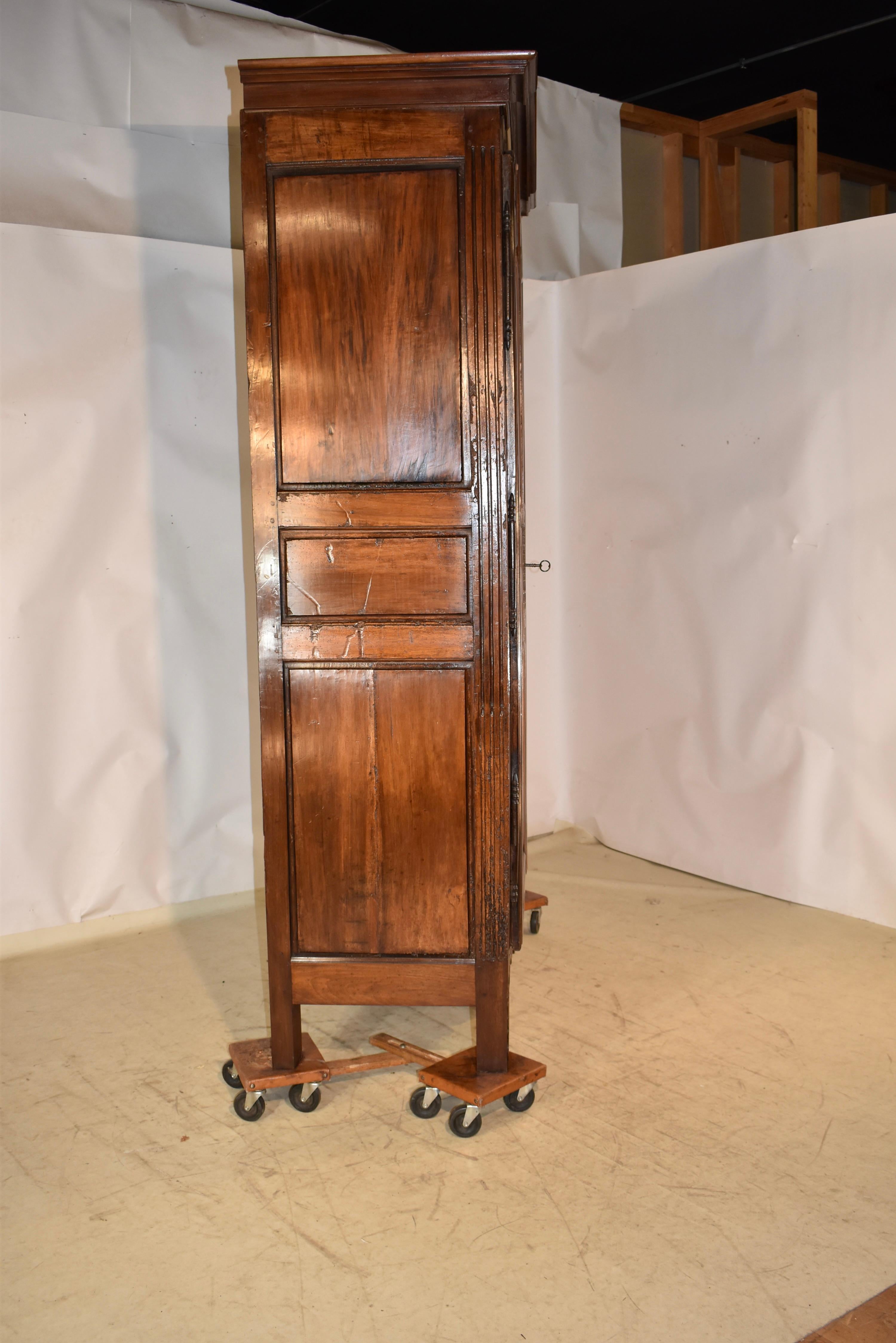 French 18th Century Louis XVI Armoire For Sale