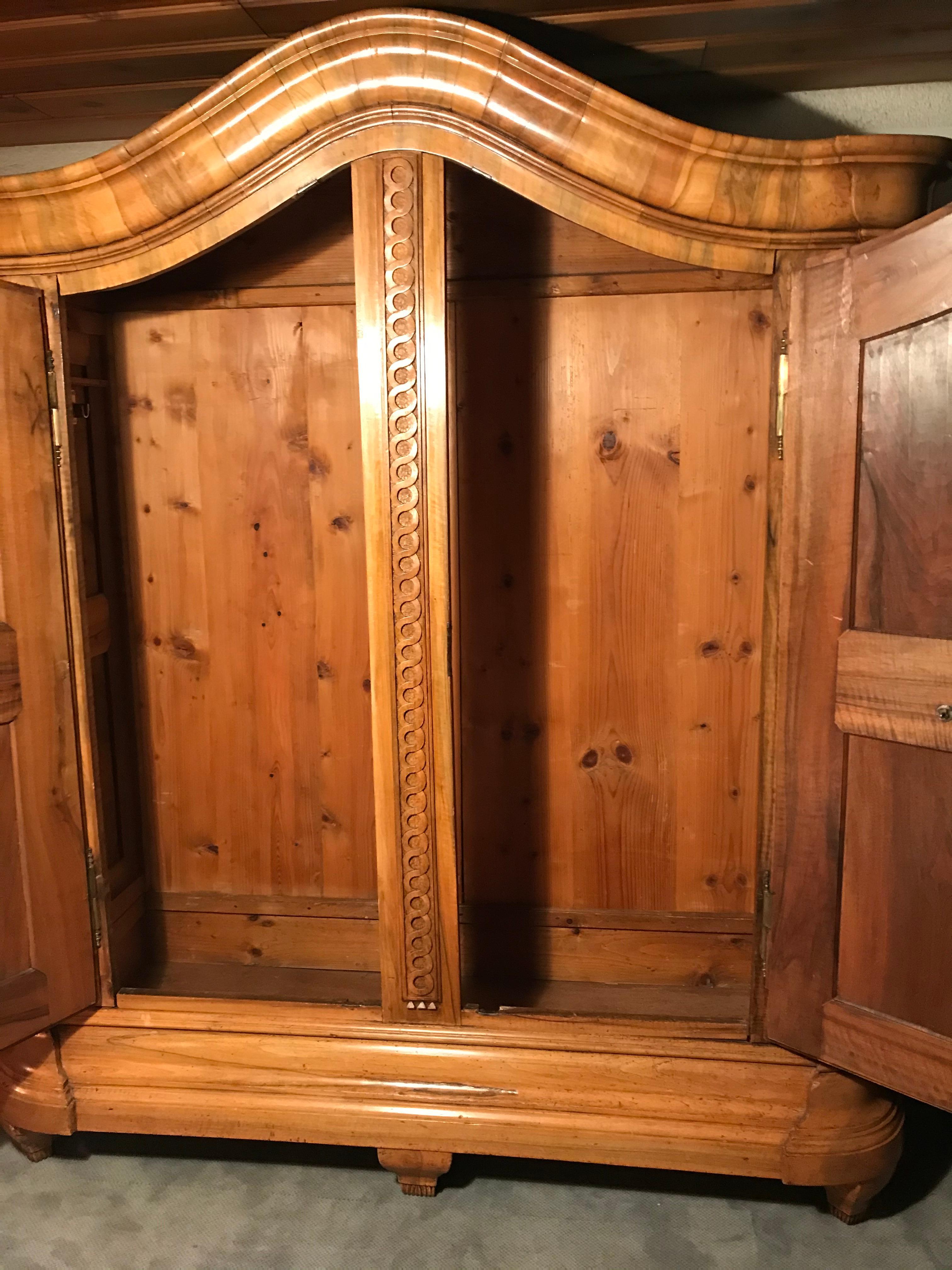 18th Century Louis XVI Armoire Carved Walnut, South Germany, 1780 For Sale 2