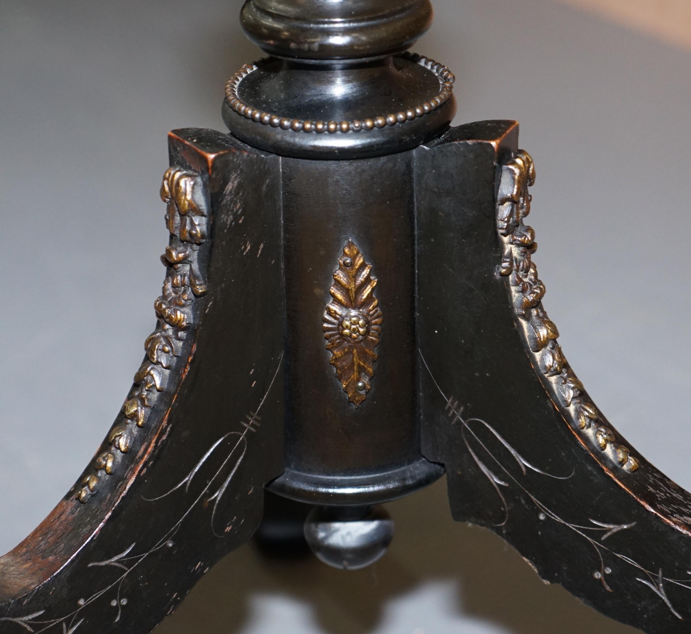 18. Jahrhundert Louis XVI Bijouterie Vitrine Tisch Hand geätztem Glas vergoldetem Metall im Angebot 11