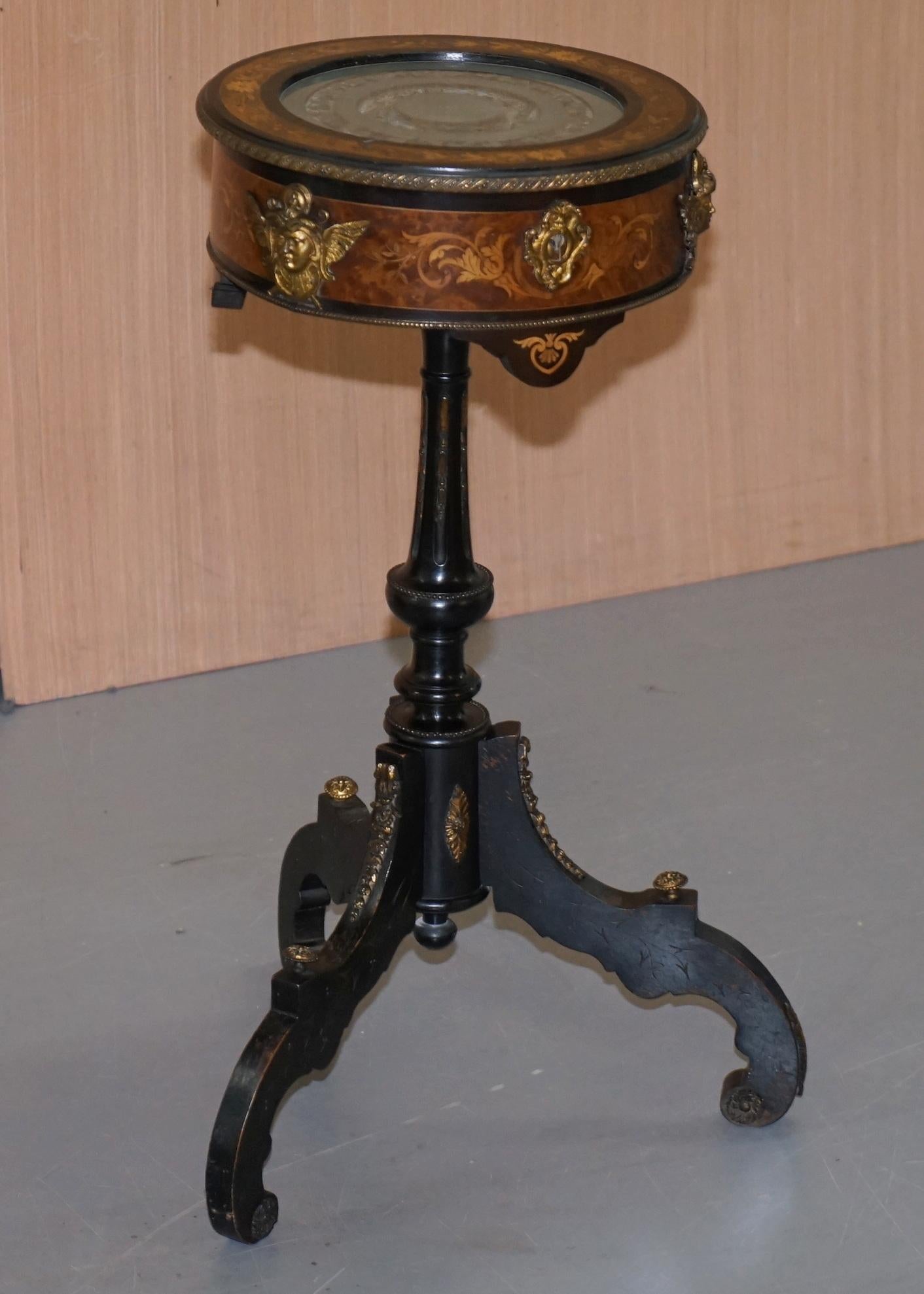We are delighted to offer this stunning original 18th century Louis XVI Bijouterie Vitrine side table with original silk lining

A truly stunning and remarkable table, the timber patina is period and original, its ebonised with gilt metal bronze