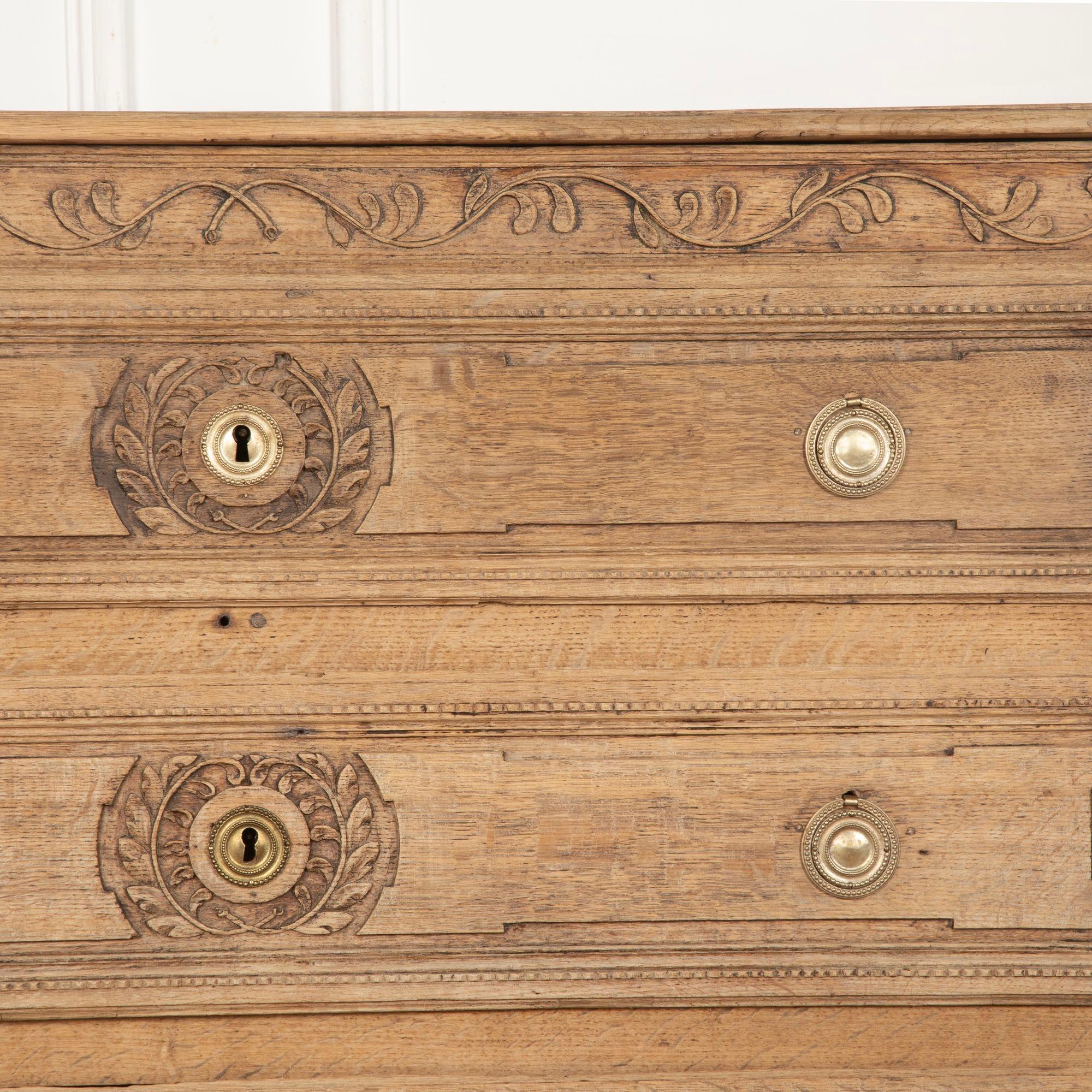 Commode in Oak sbiancato Luigi XVI del XVIII secolo in vendita 8
