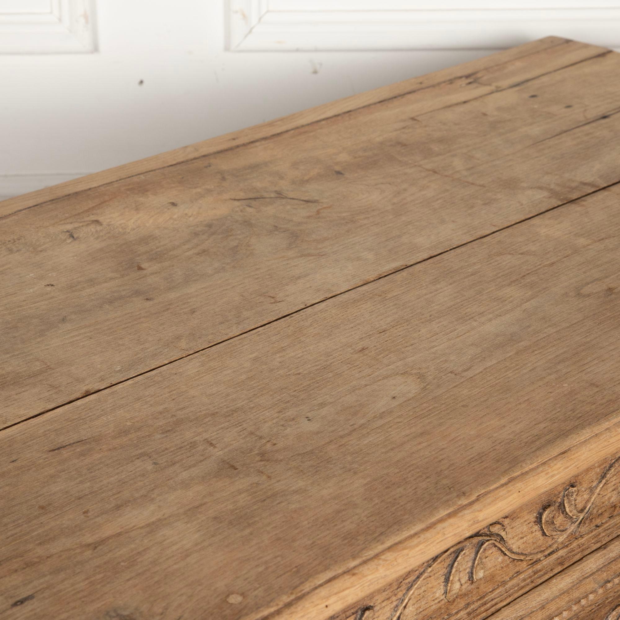 Commode in Oak sbiancato Luigi XVI del XVIII secolo in vendita 3