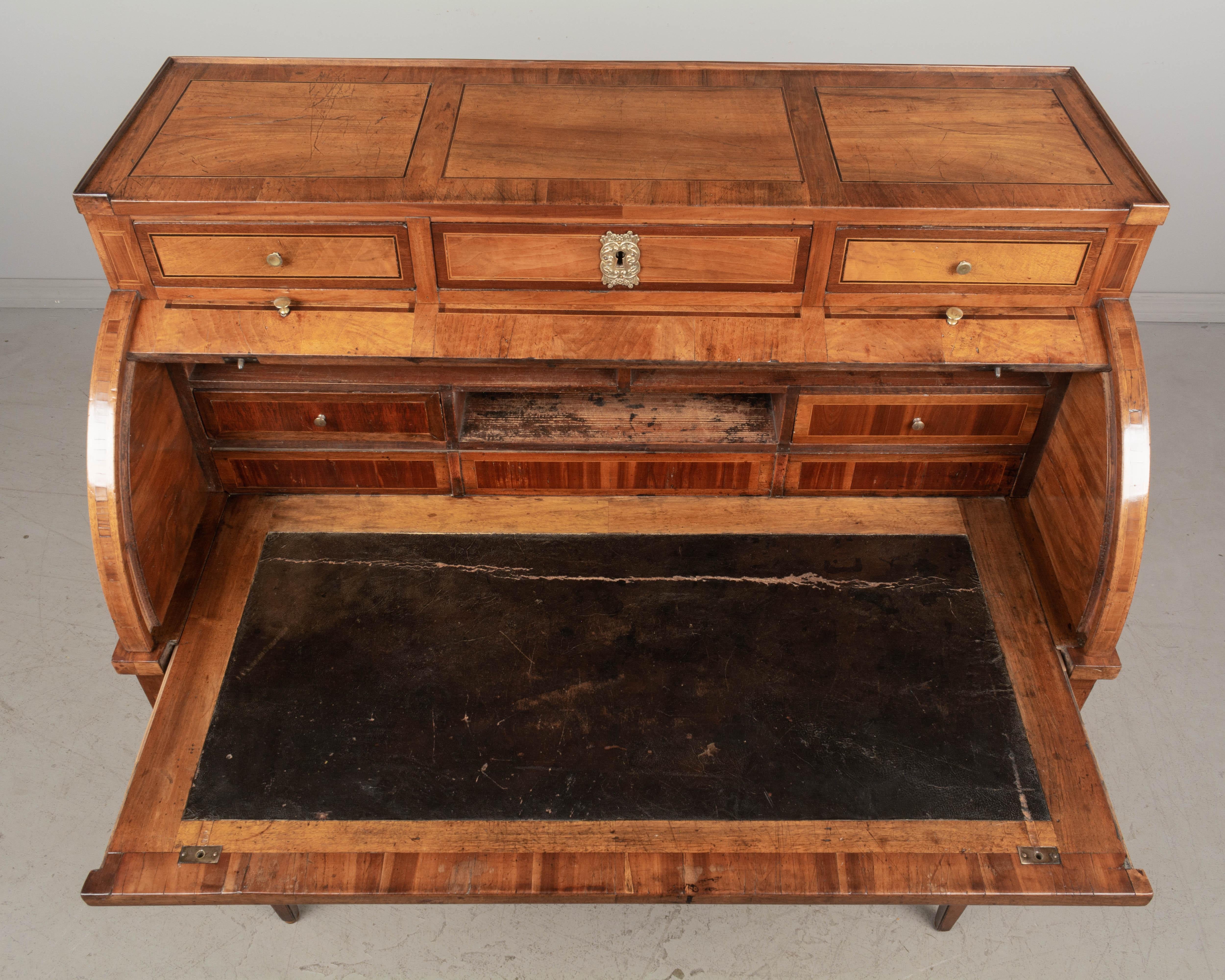 18th Century Louis XVI Bureau à Cylindre or Roll Top Desk 6