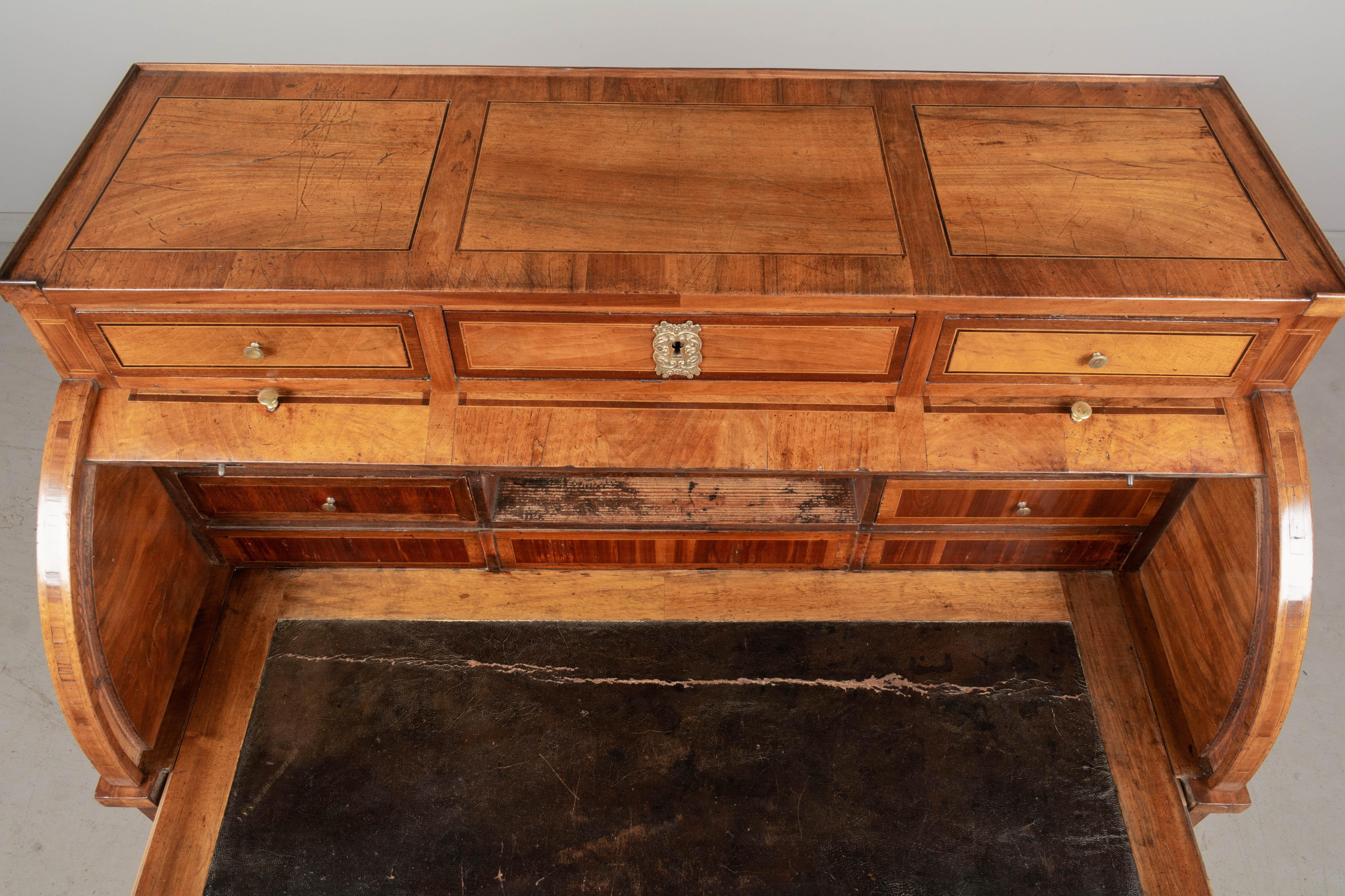 18th Century Louis XVI Bureau à Cylindre or Roll Top Desk 8