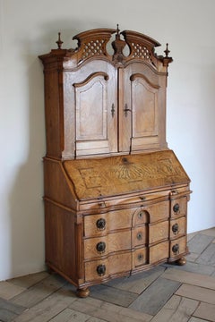 18th Century Louis XVI Bureau in Elm