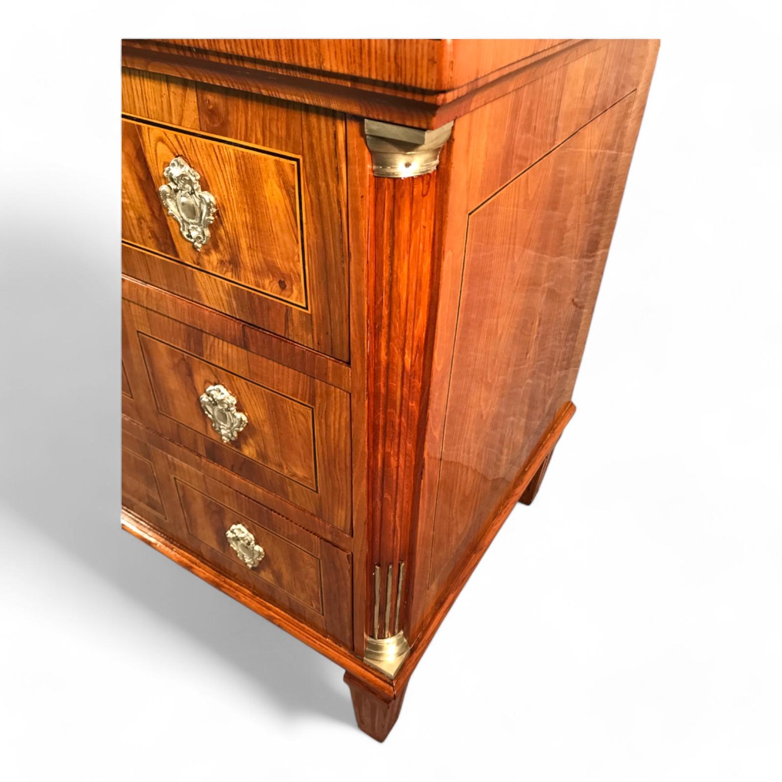 Kommode im Louis-XVI-Stil des 18. Jahrhunderts, Deutschland 1780 im Angebot 1