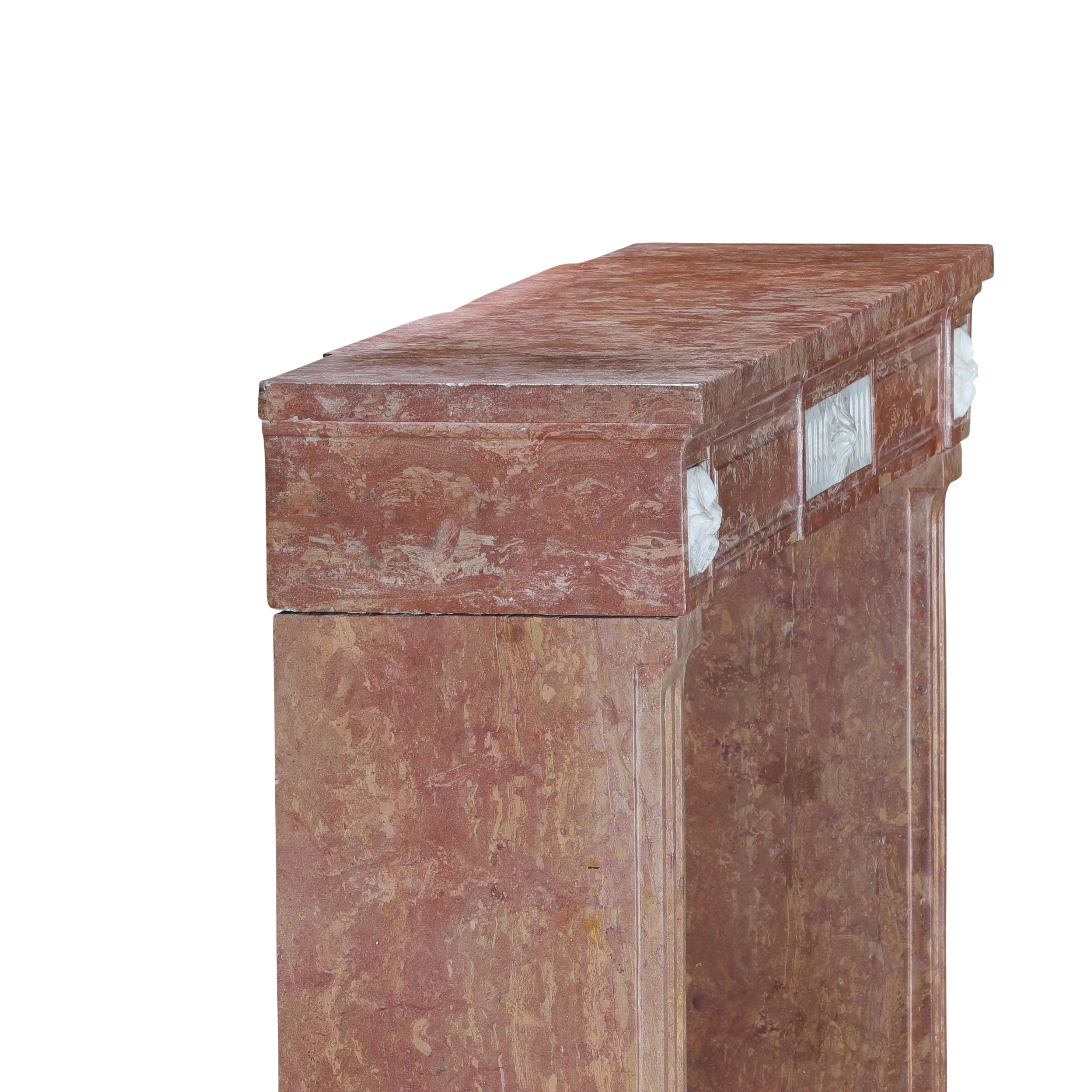 Camino Luigi XVI del 18° secolo in pietra rosa di Borgogna e marmo statuario in vendita 9