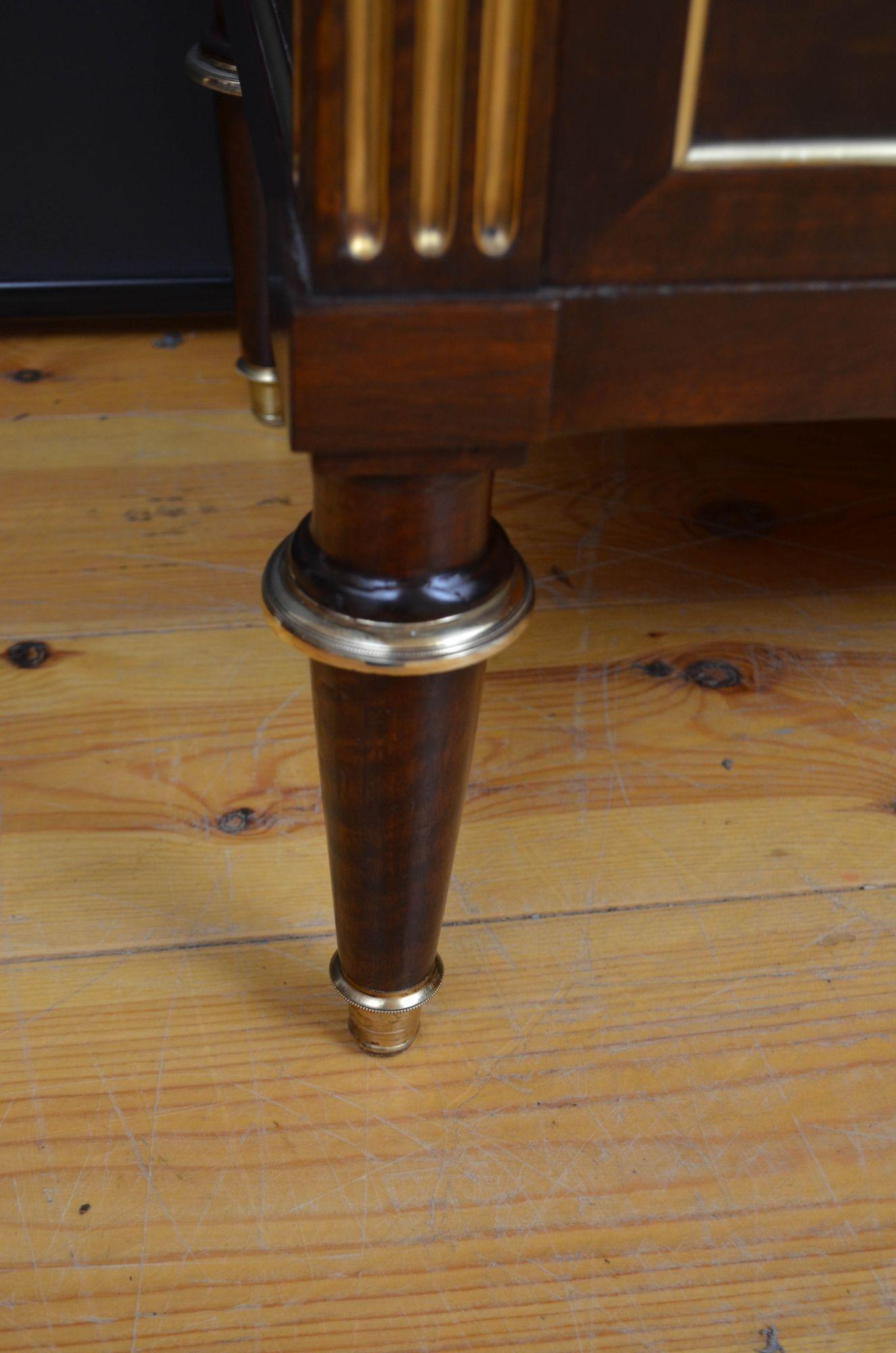 18th Century Louis XVI French Walnut commode For Sale 6