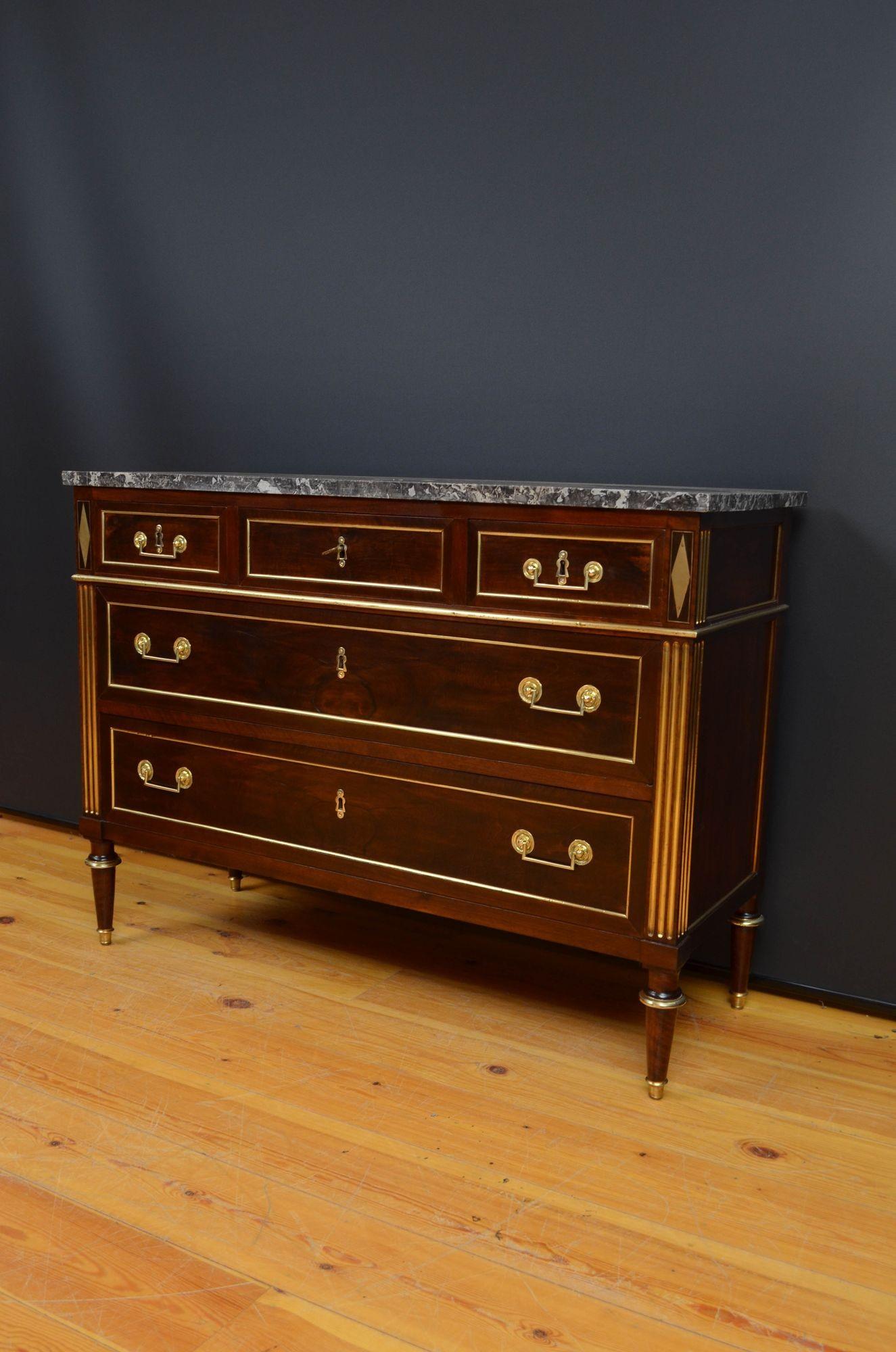 18th Century Louis XVI French Walnut commode In Good Condition For Sale In Whaley Bridge, GB