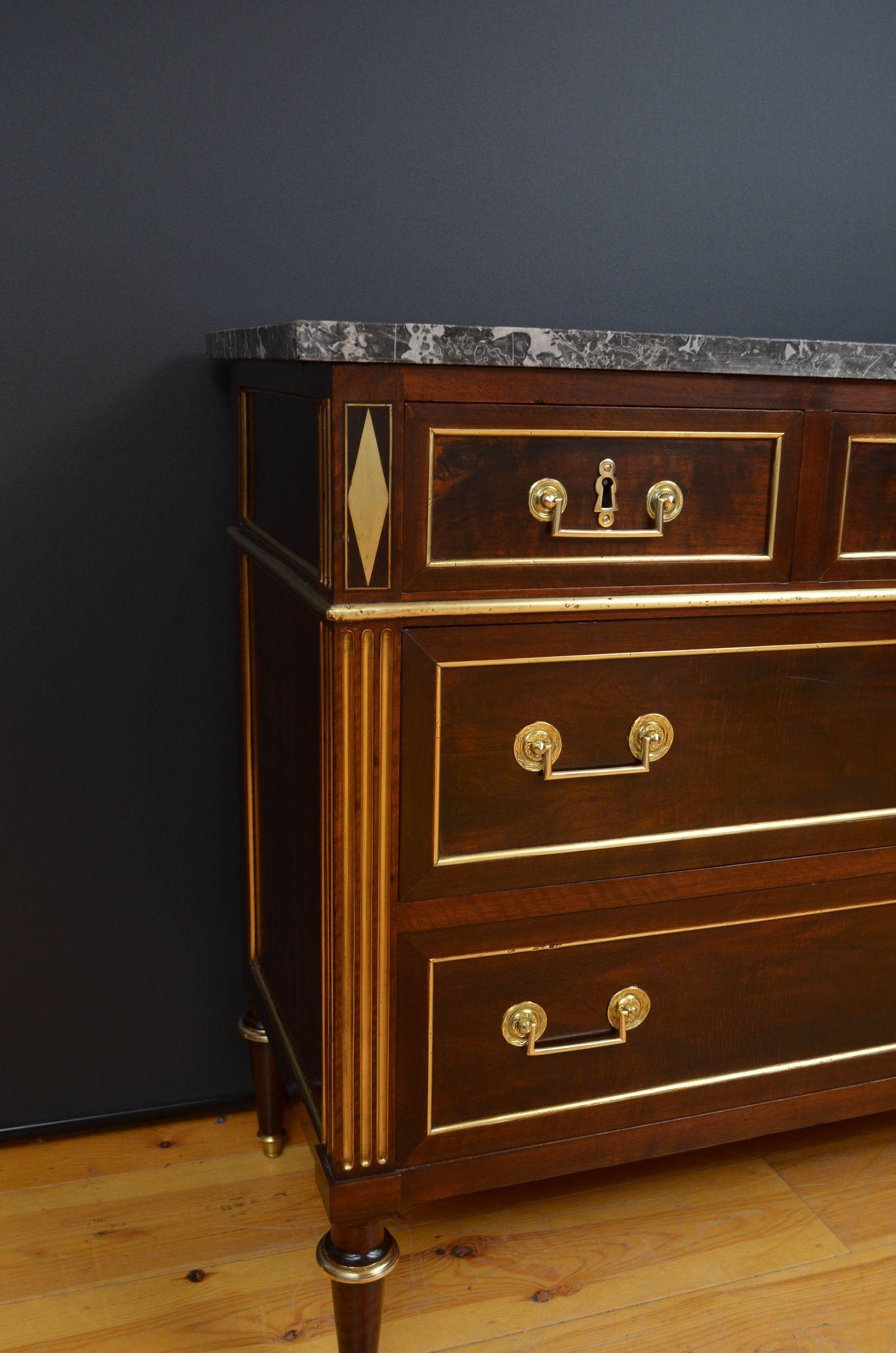 18th Century Louis XVI French Walnut commode For Sale 1