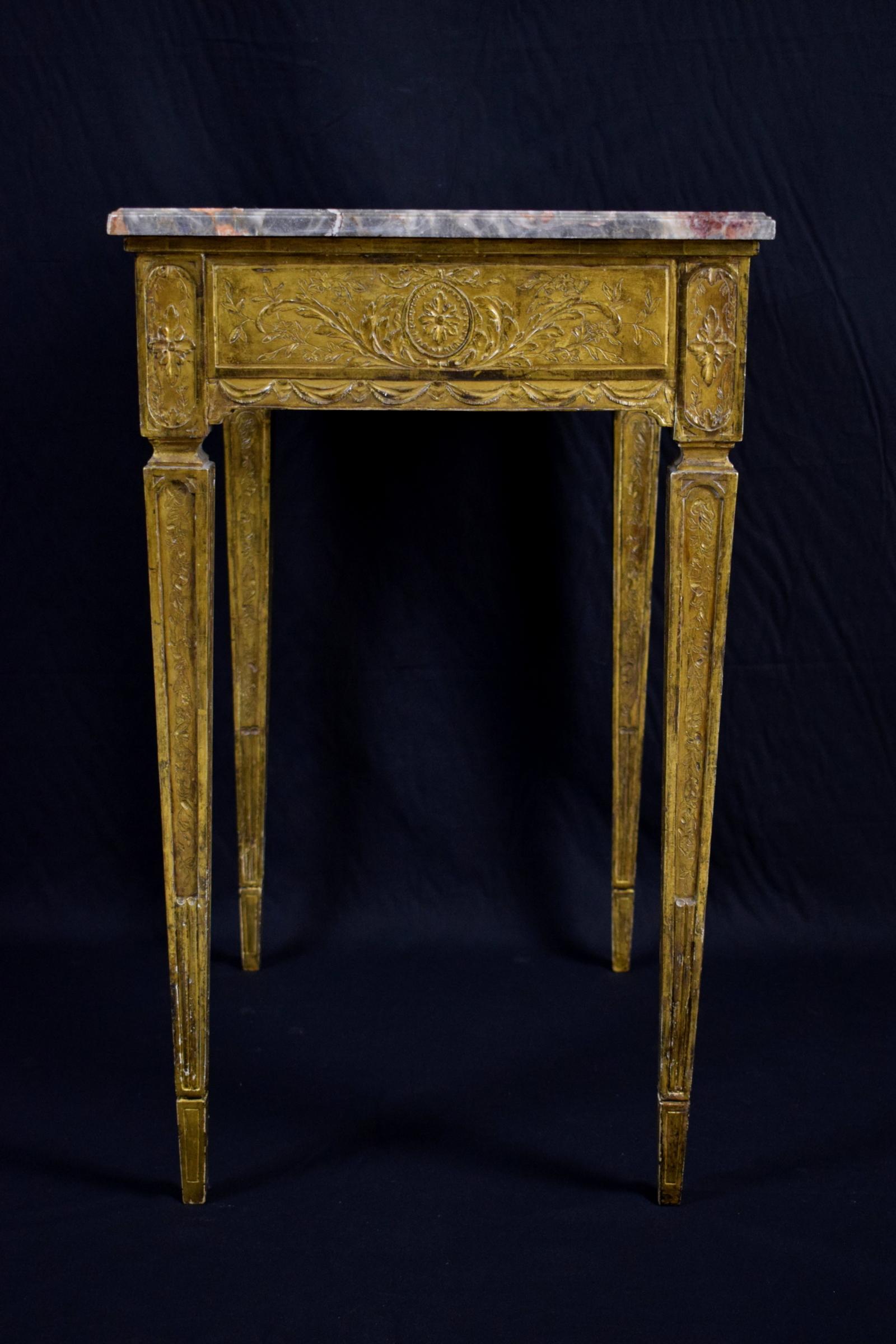 Esstisch aus vergoldetem Holz im Louis-XVI-Stil, 18. Jahrhundert (Vergoldet) im Angebot