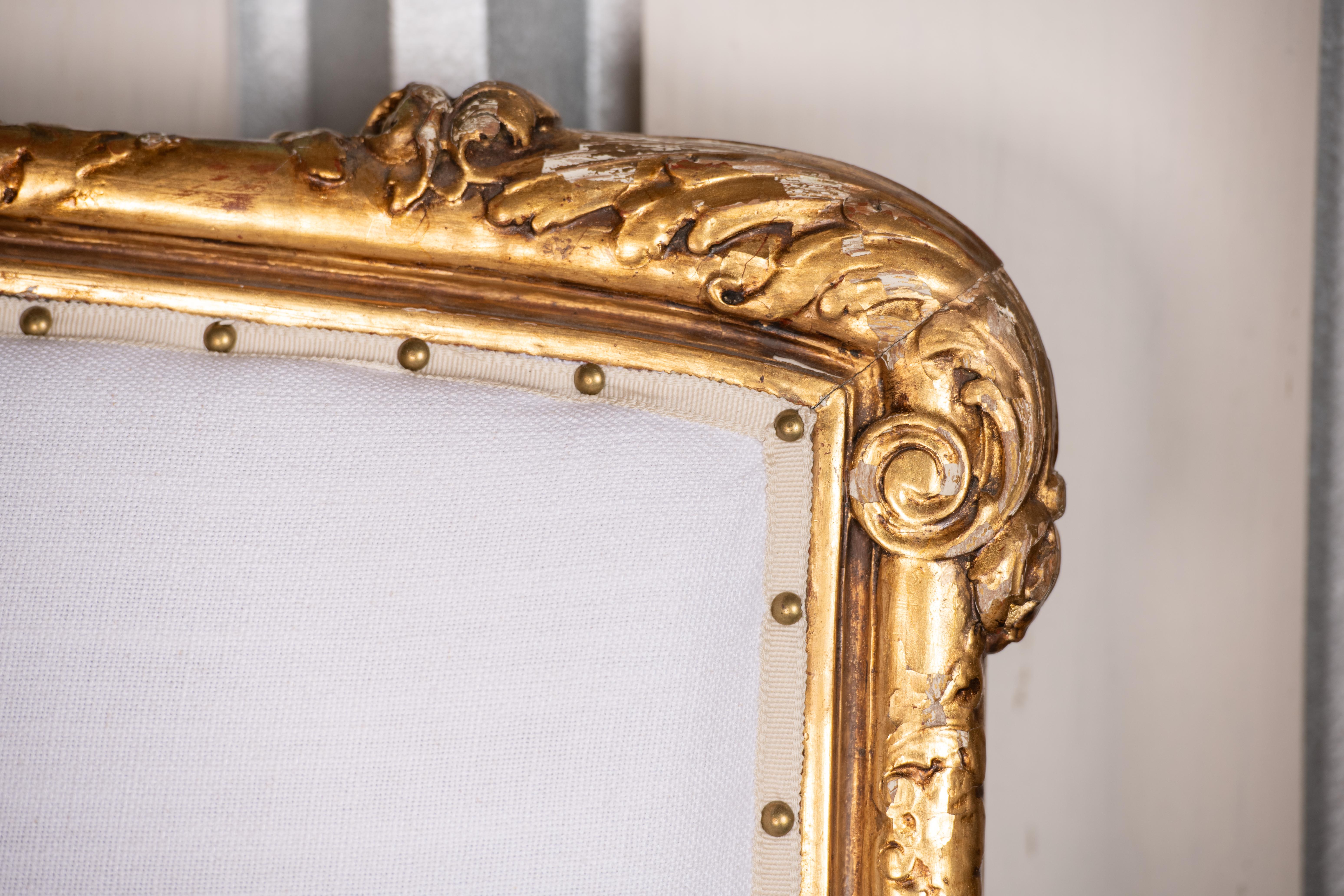 Canapé en bois doré Louis XVI du 18ème siècle Bon état - En vente à Wichita, KS
