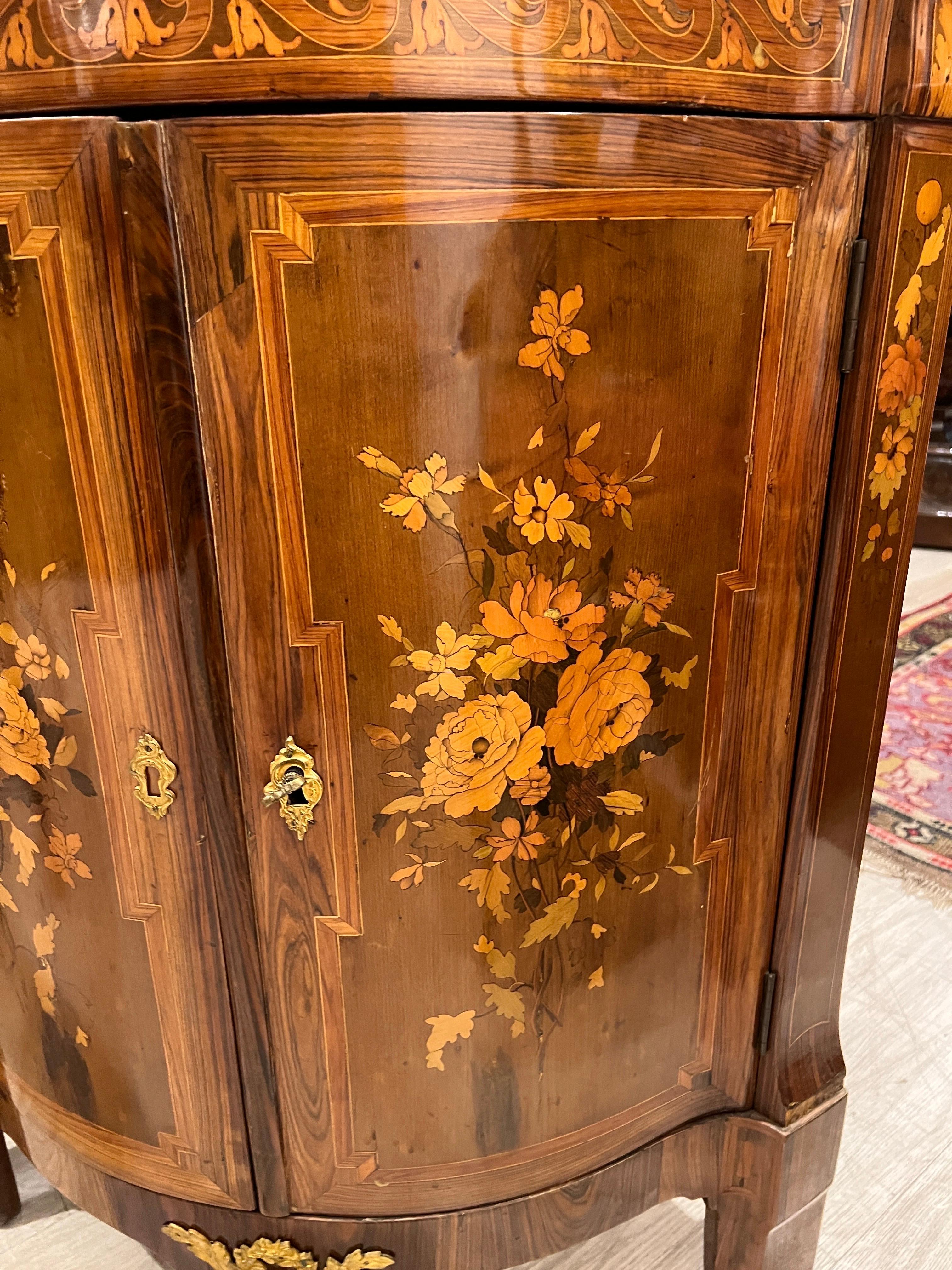 18th Century Louis XVI Kingwood Marquetry Inlay  Corner Cabinet with Marble 1780 In Good Condition For Sale In Roma, RM