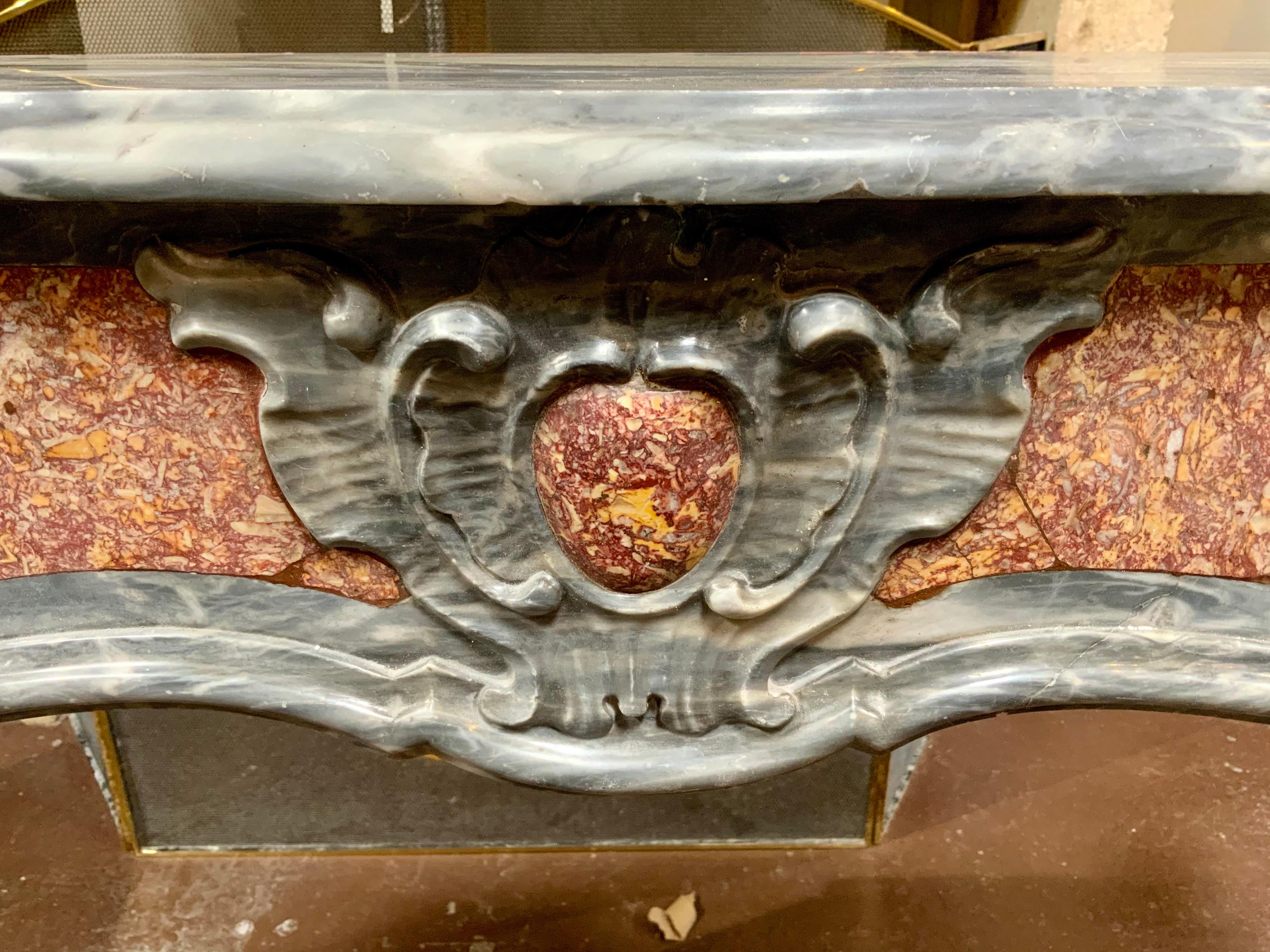 18th Century and Earlier 18th Century Louis XVI mantel from France For Sale
