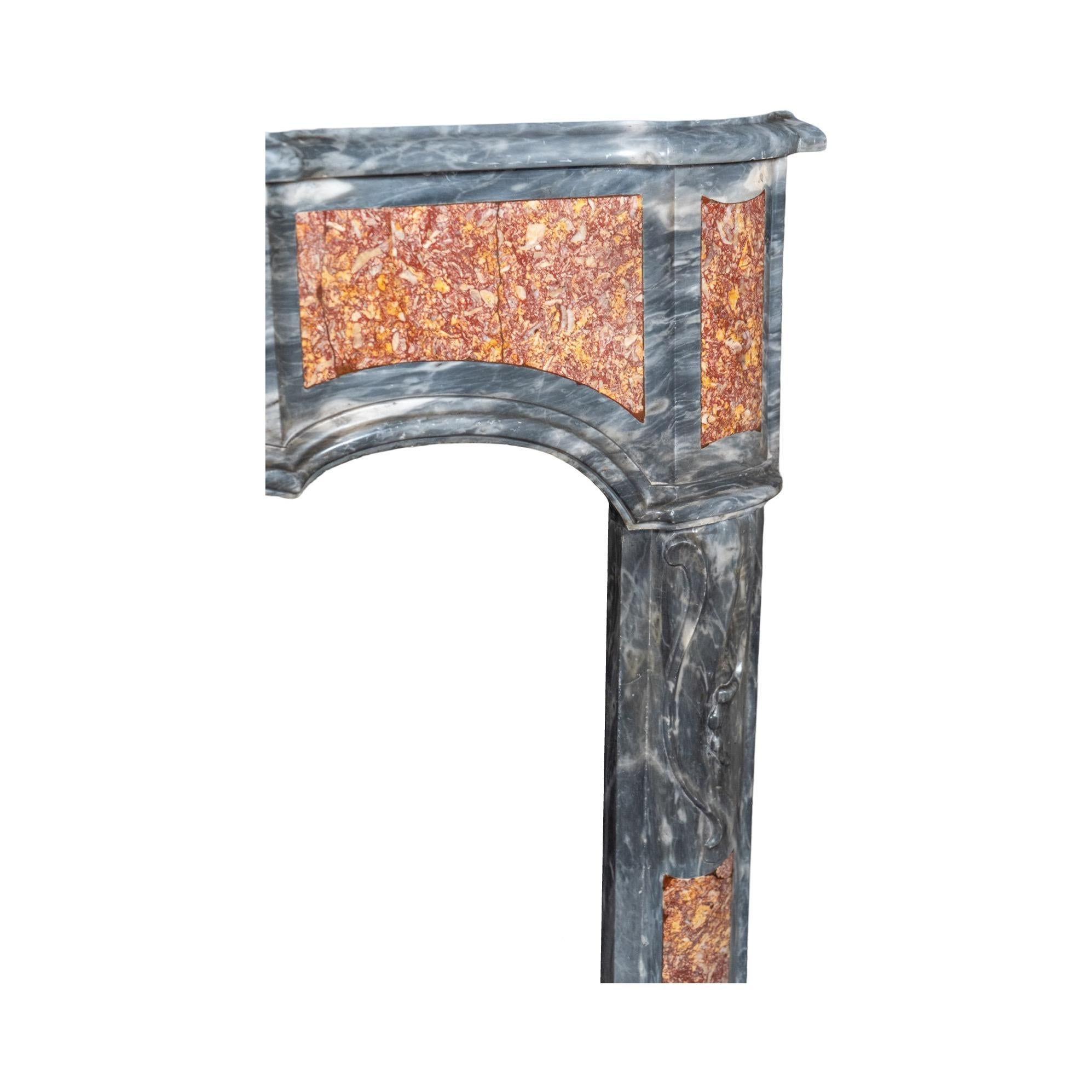 Antique French Turquin Azul y Violeta Brocatelle Mantel de Mármol siglo XVIII y antes en venta