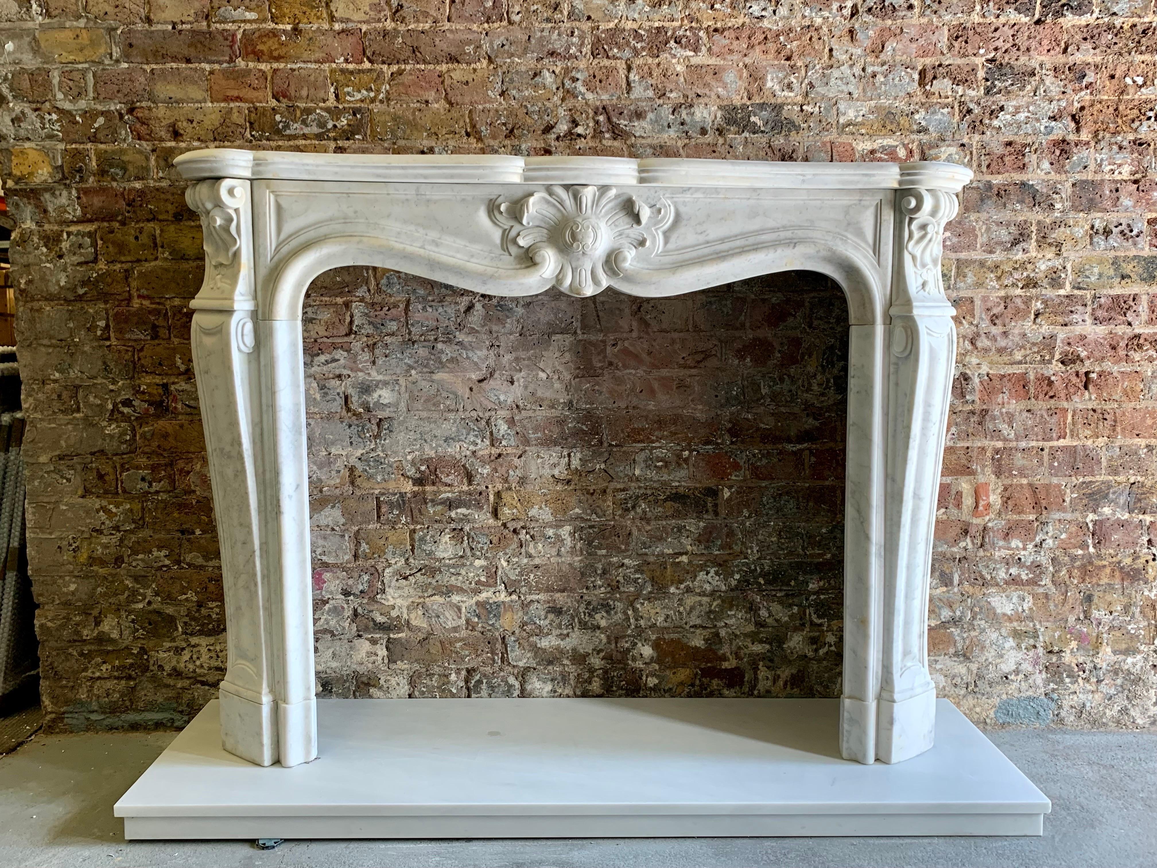 18th Century Louis XVI Marble Fireplace Mantlepiece 9
