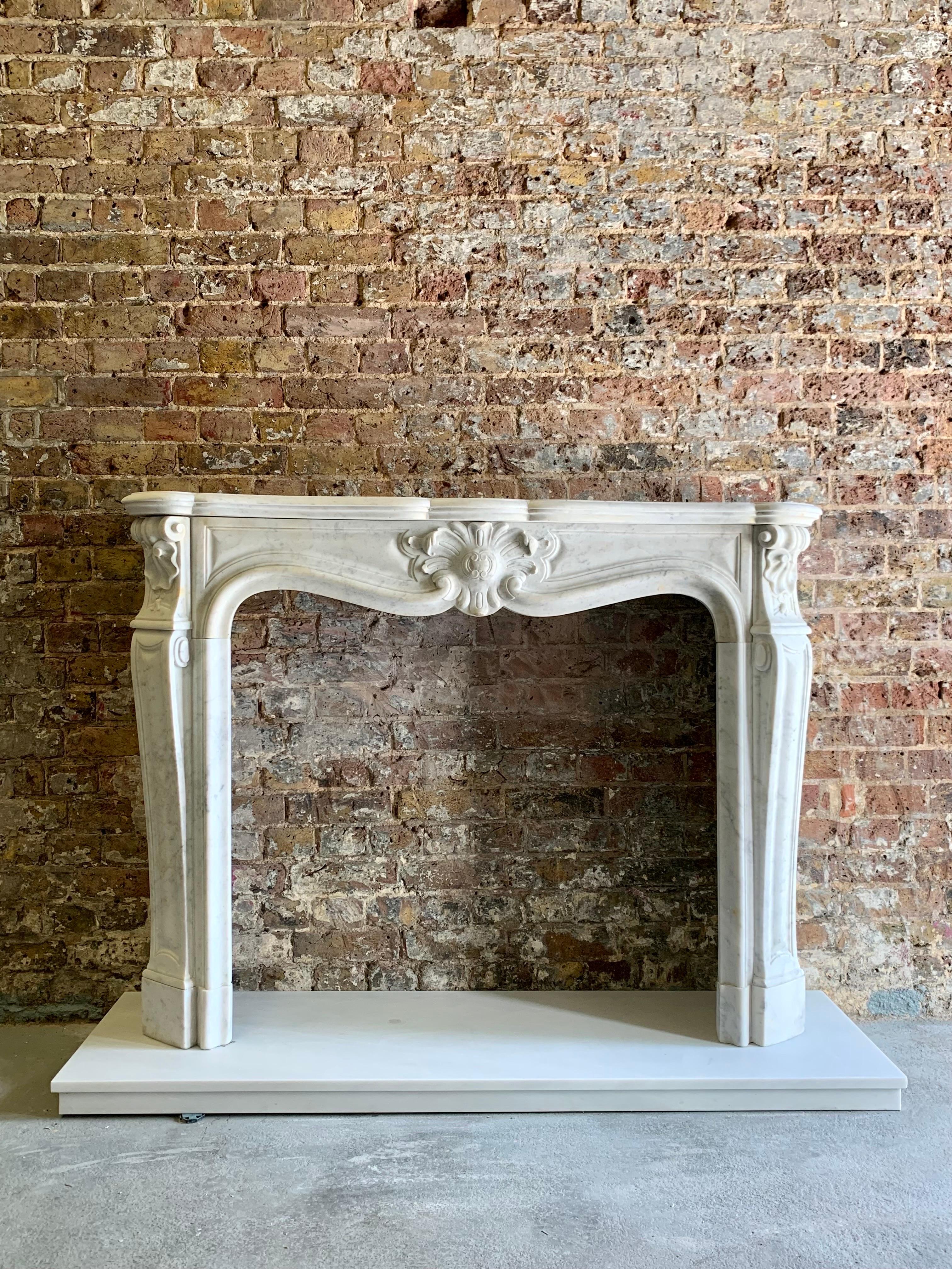 18th Century Louis XVI Marble Fireplace Mantlepiece 10