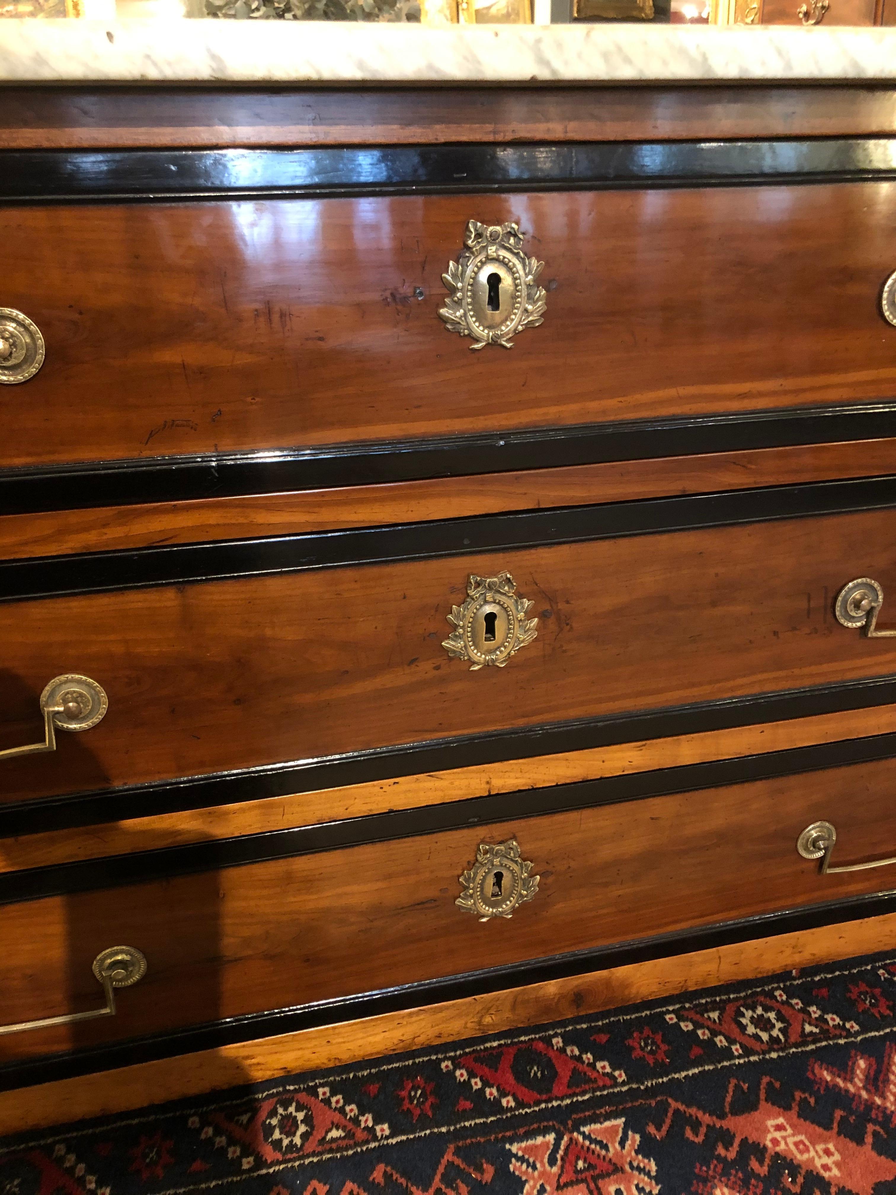 18th Century Louis XVI Marble-Top Chest of Drawers In Good Condition In Bournemouth, GB