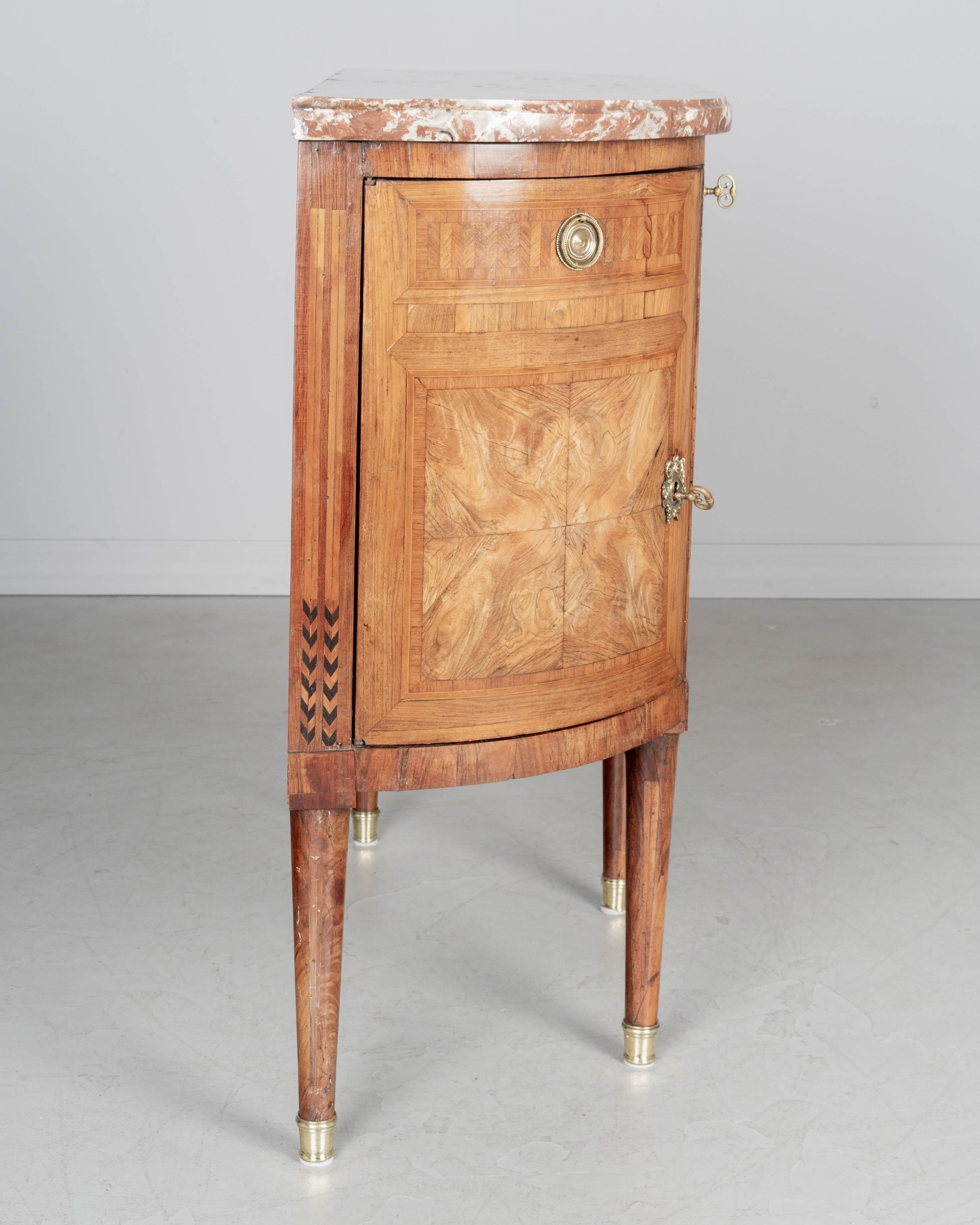 Commode o console Demilune intarsiata Luigi XVI del XVIII secolo in vendita 5