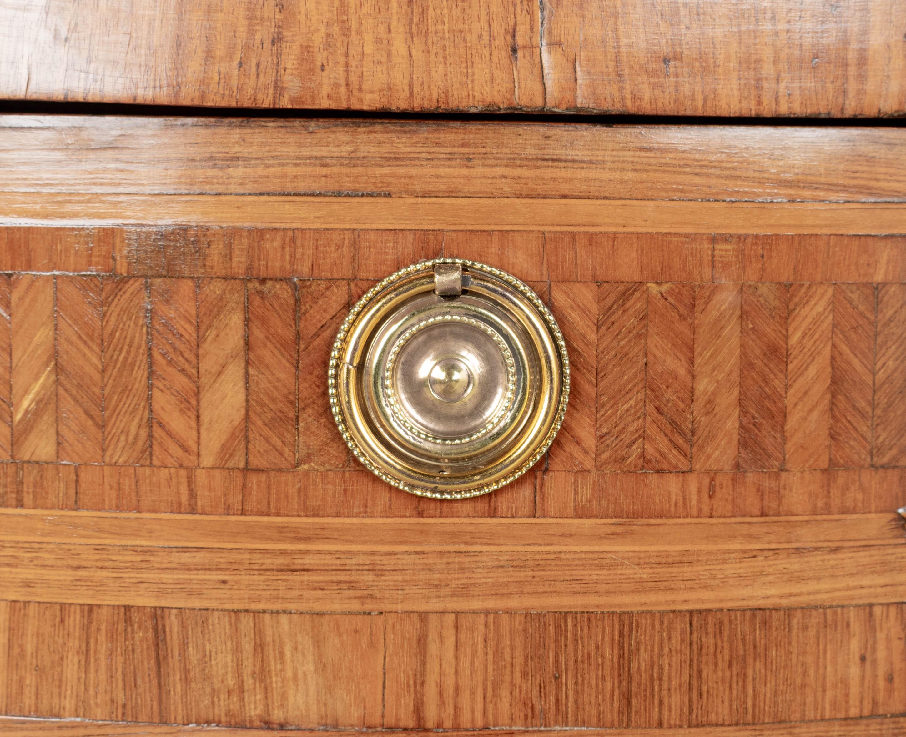 Commode o console Demilune intarsiata Luigi XVI del XVIII secolo in vendita 10
