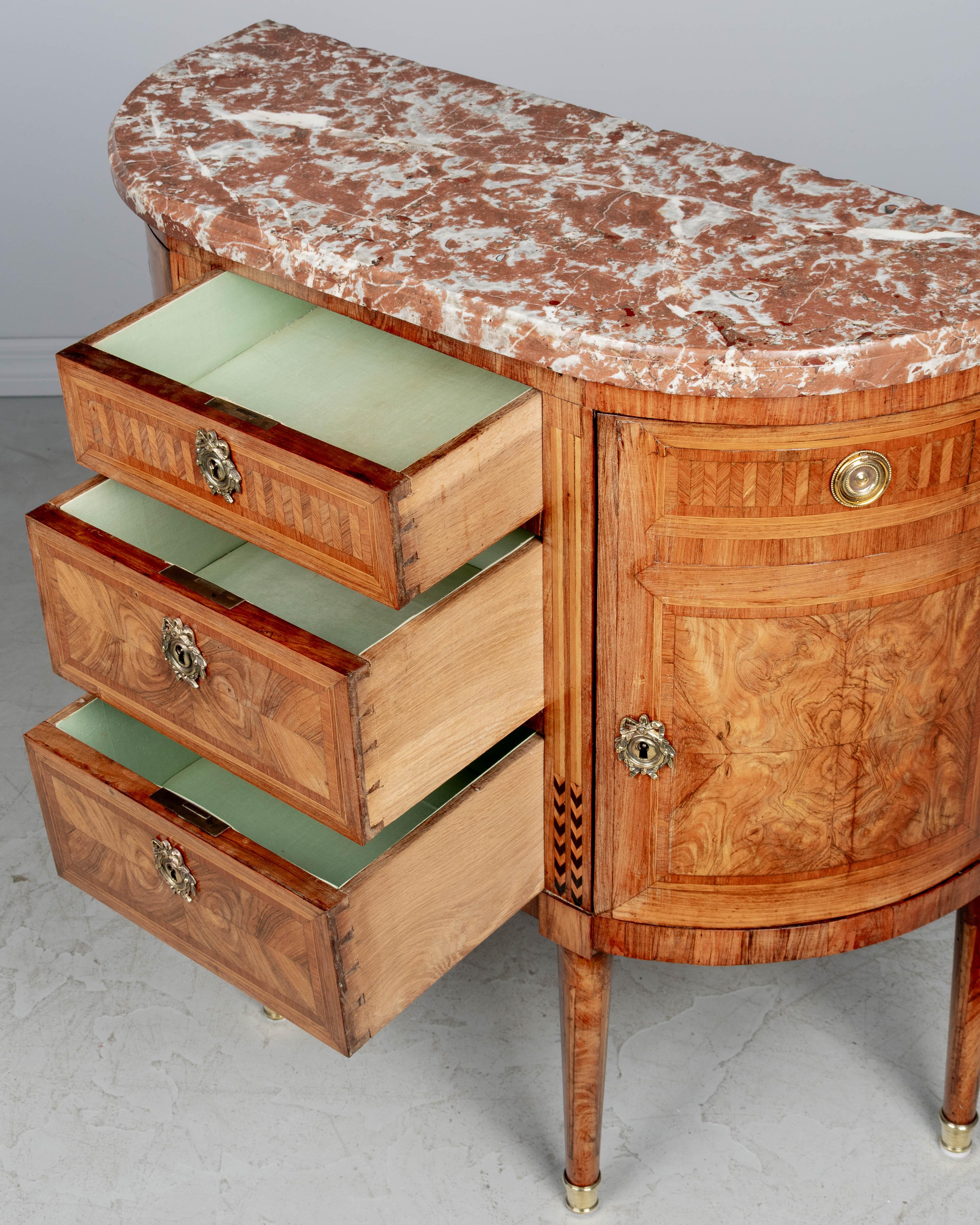 Commode o console Demilune intarsiata Luigi XVI del XVIII secolo in vendita 12