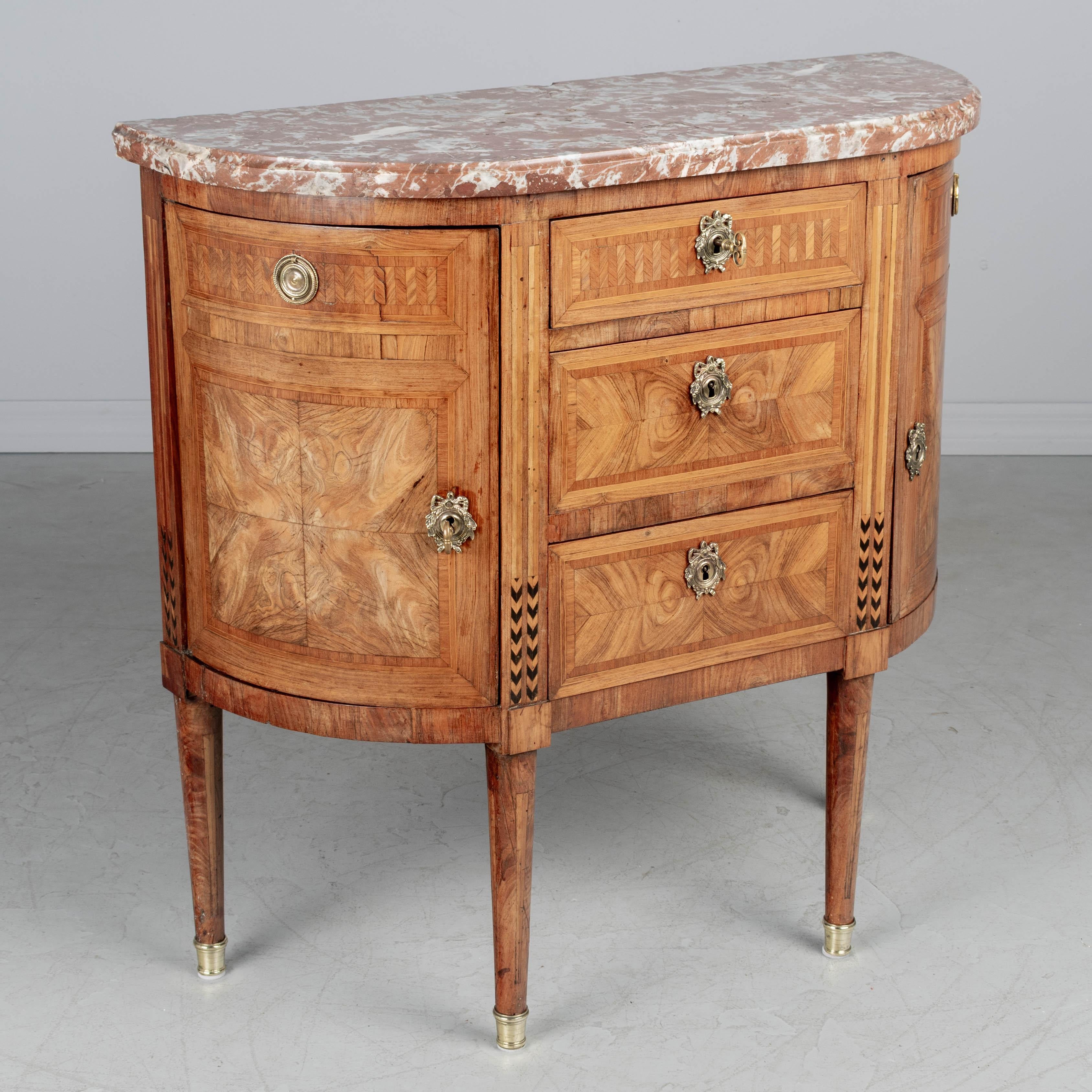 Bronzo Commode o console Demilune intarsiata Luigi XVI del XVIII secolo in vendita