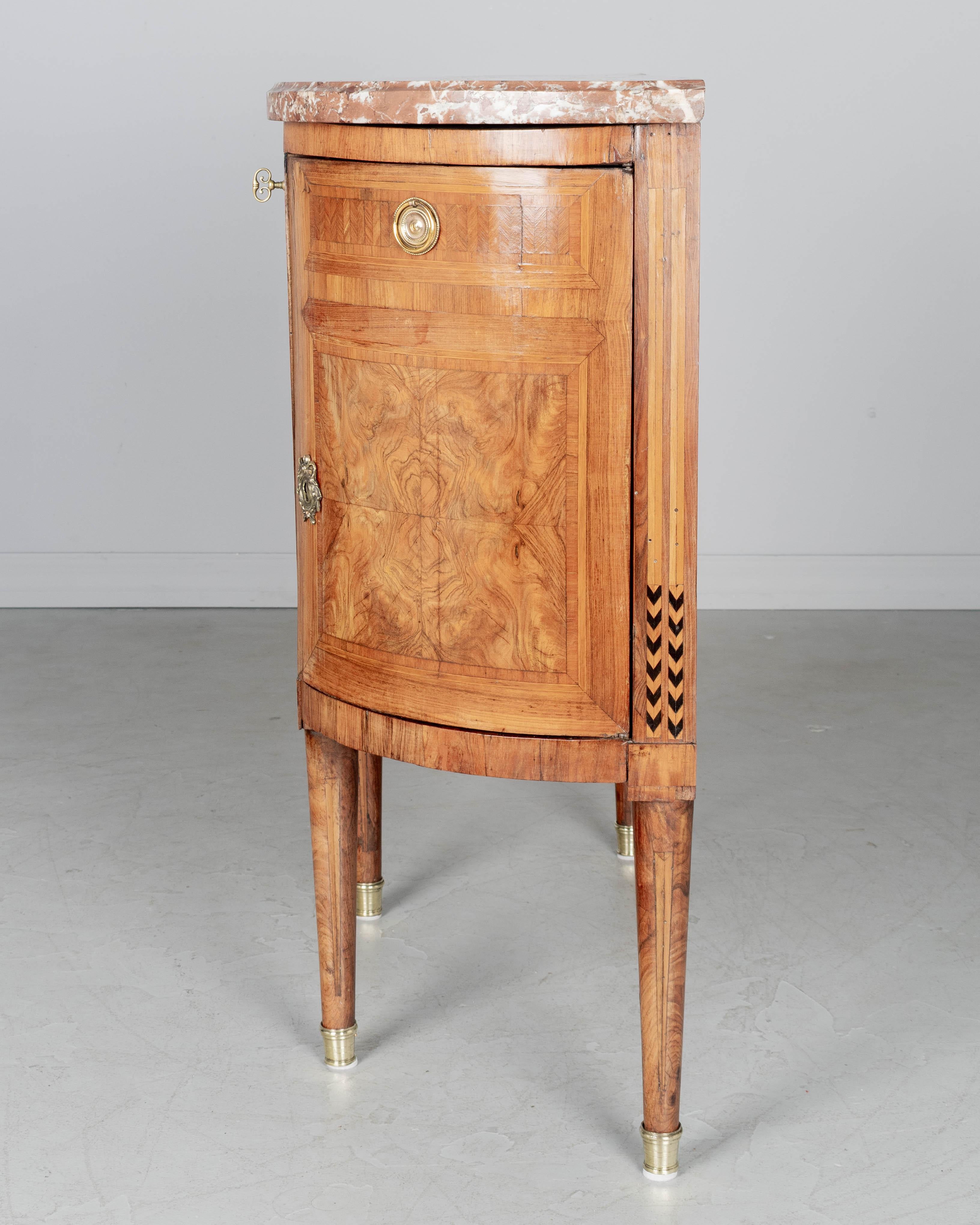 Commode o console Demilune intarsiata Luigi XVI del XVIII secolo in vendita 2